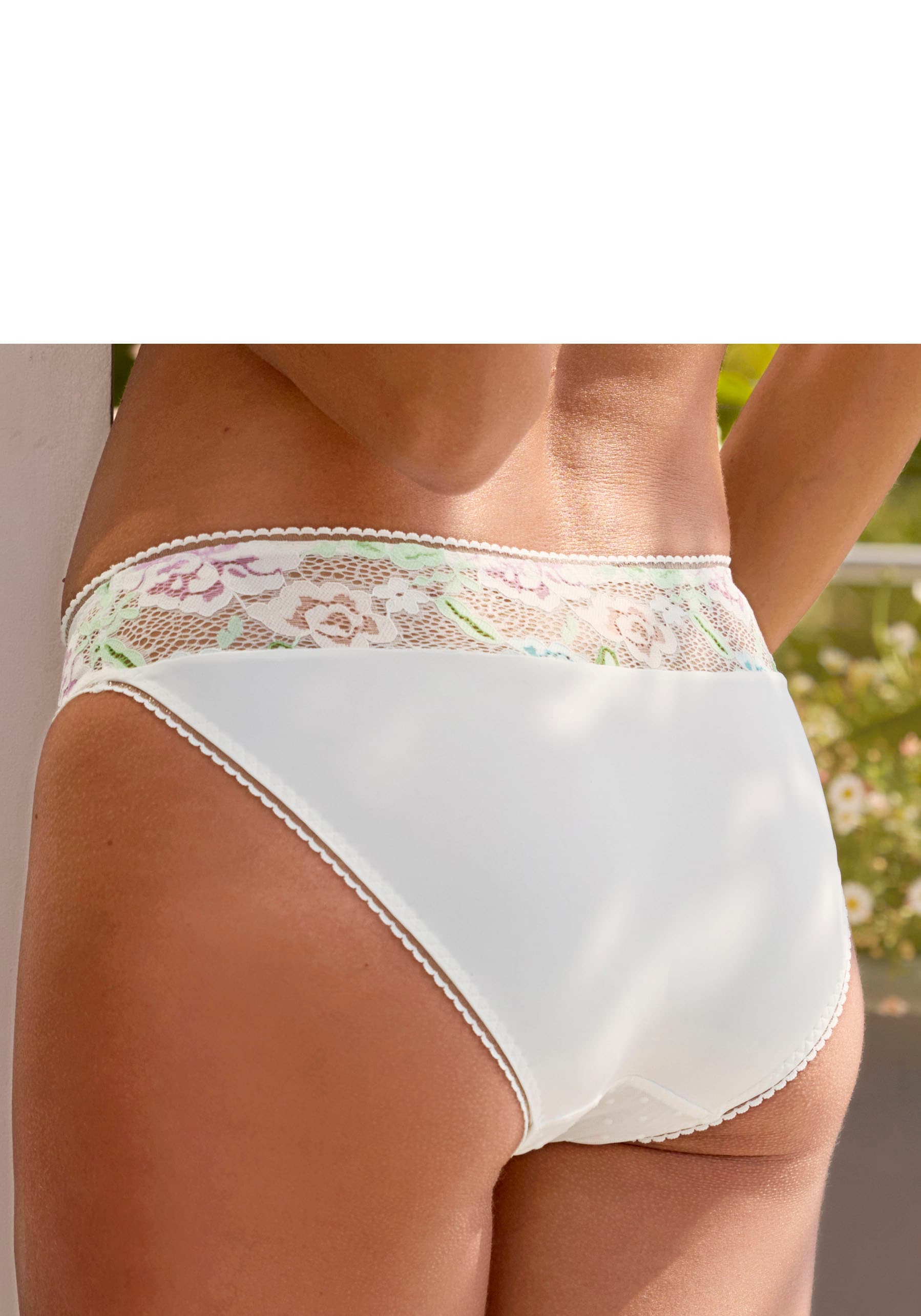 Vivance Slip, mit pastellfarbener, floraler Jacquardspitze und fancy Mesh