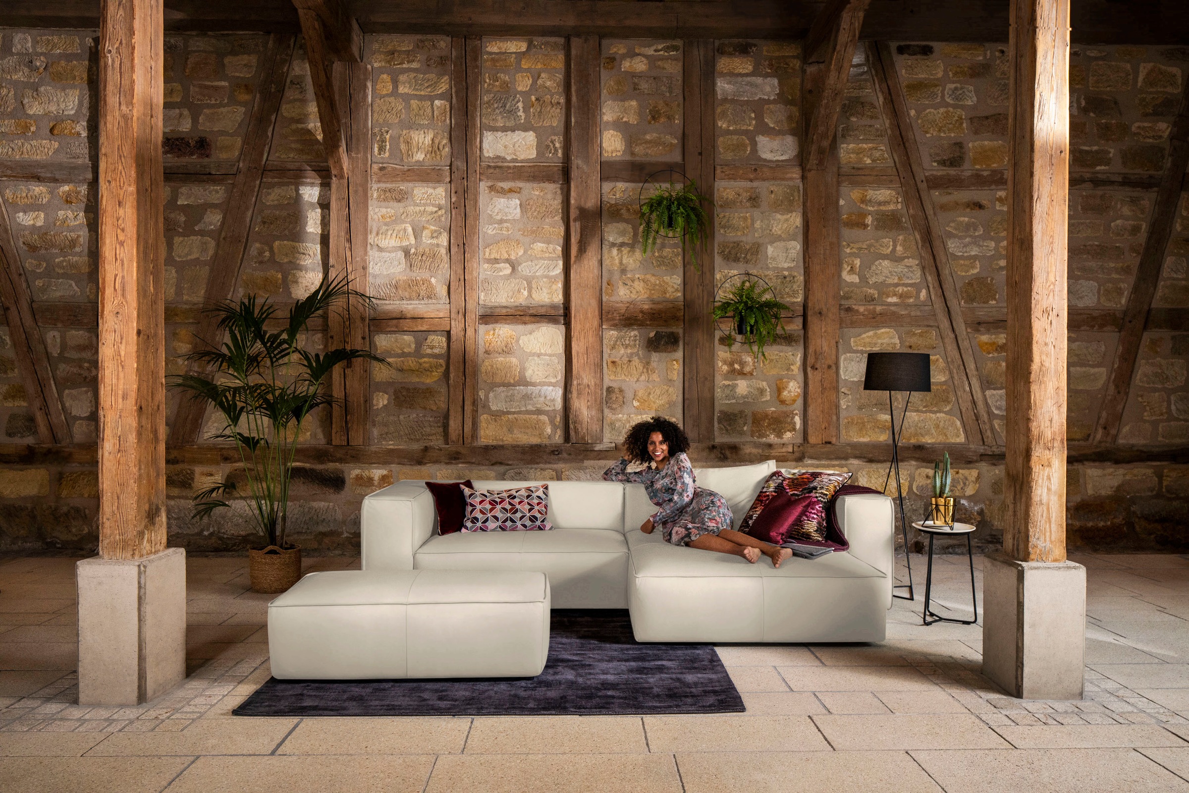 W.SCHILLIG Ecksofa »around-the-block« inklusive Hocker, mit eleganter Biese günstig online kaufen