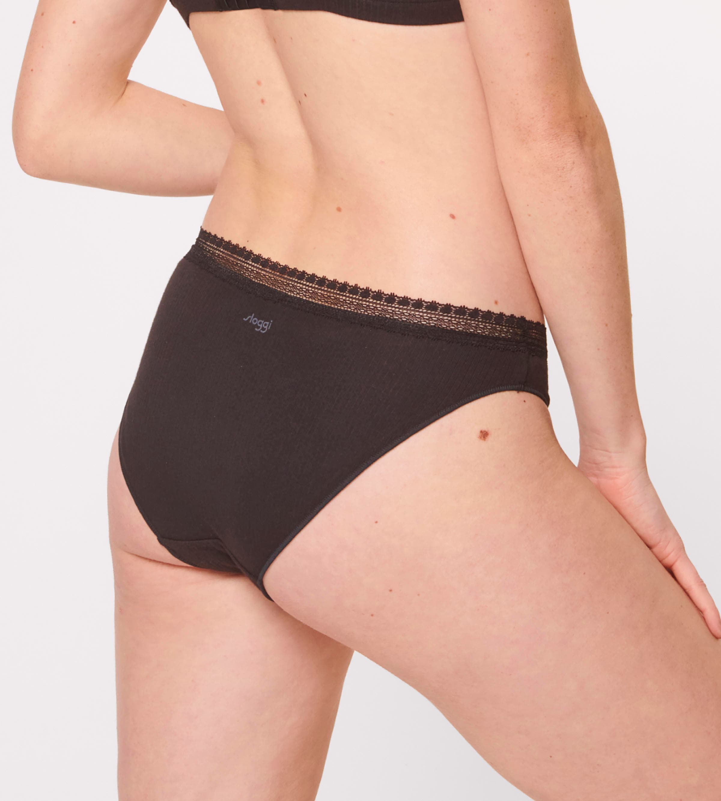 sloggi Slip »GO Ribbed R Tai C2P«, (2er Pack), weiche Rippware mit Spitzenbesatz