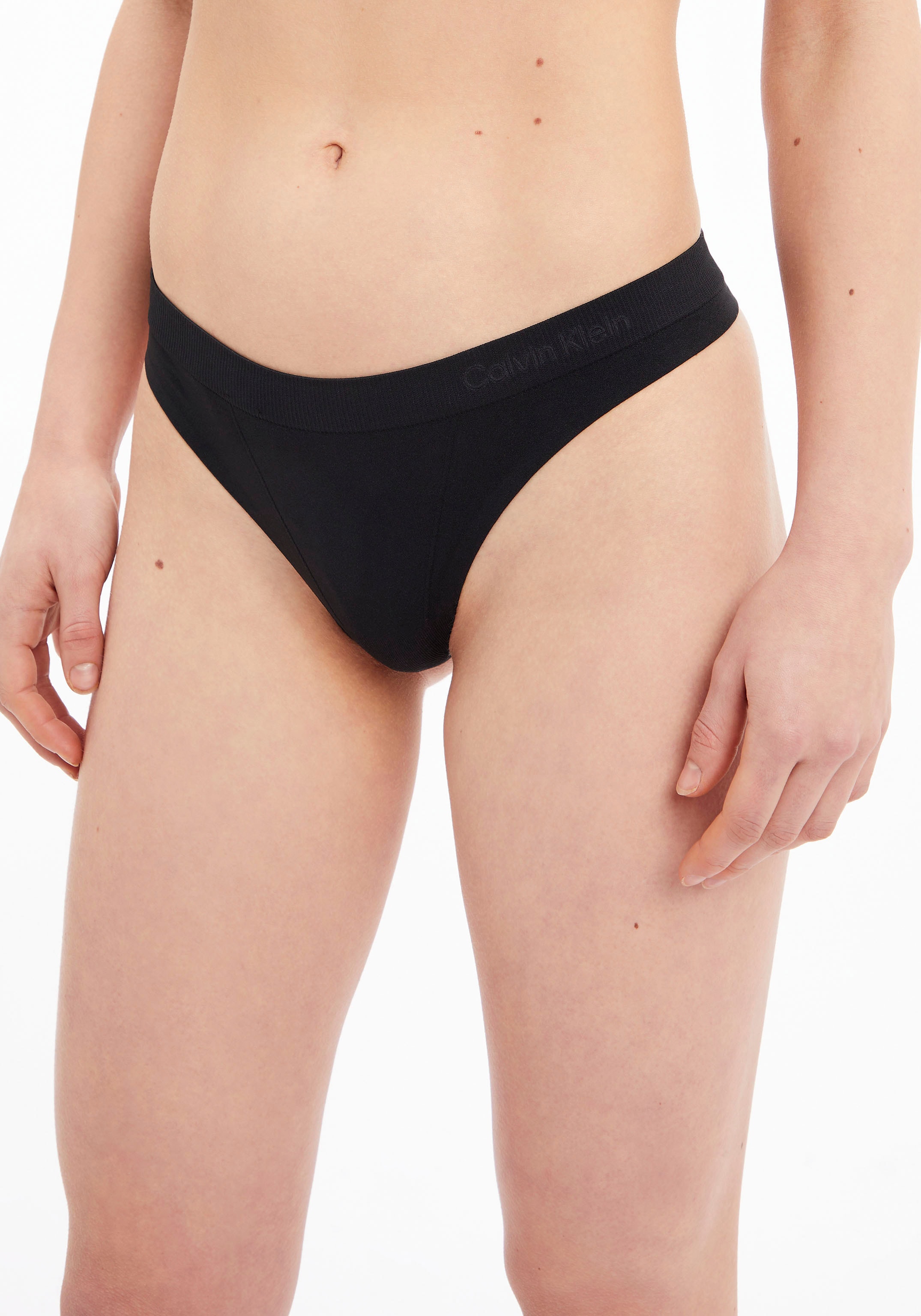 Calvin Klein Underwear T-String »THONG«, in modischem Basic Style