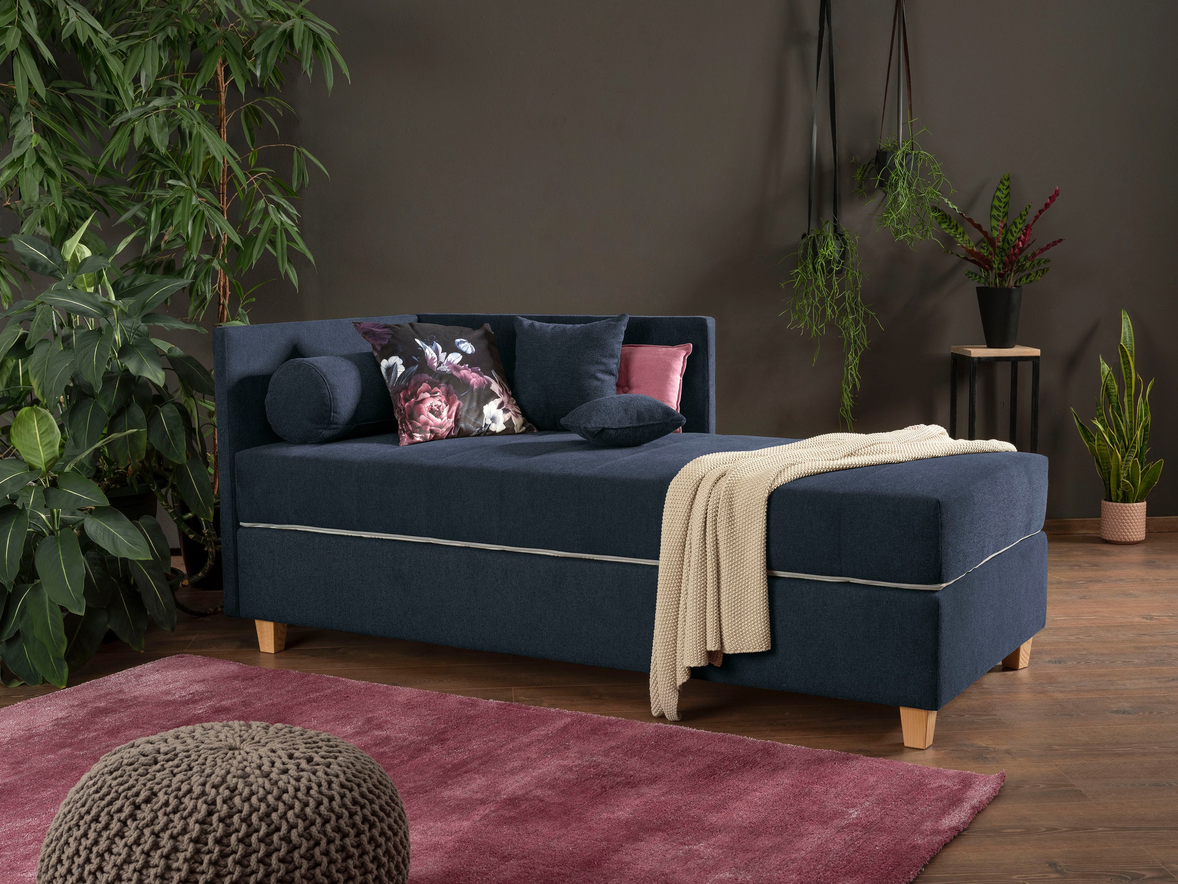 alina Schlafsofa »Kona«, 7-Zonen Taschenfederkernmatratze, Zierkissen-Set und Schlummerrollen