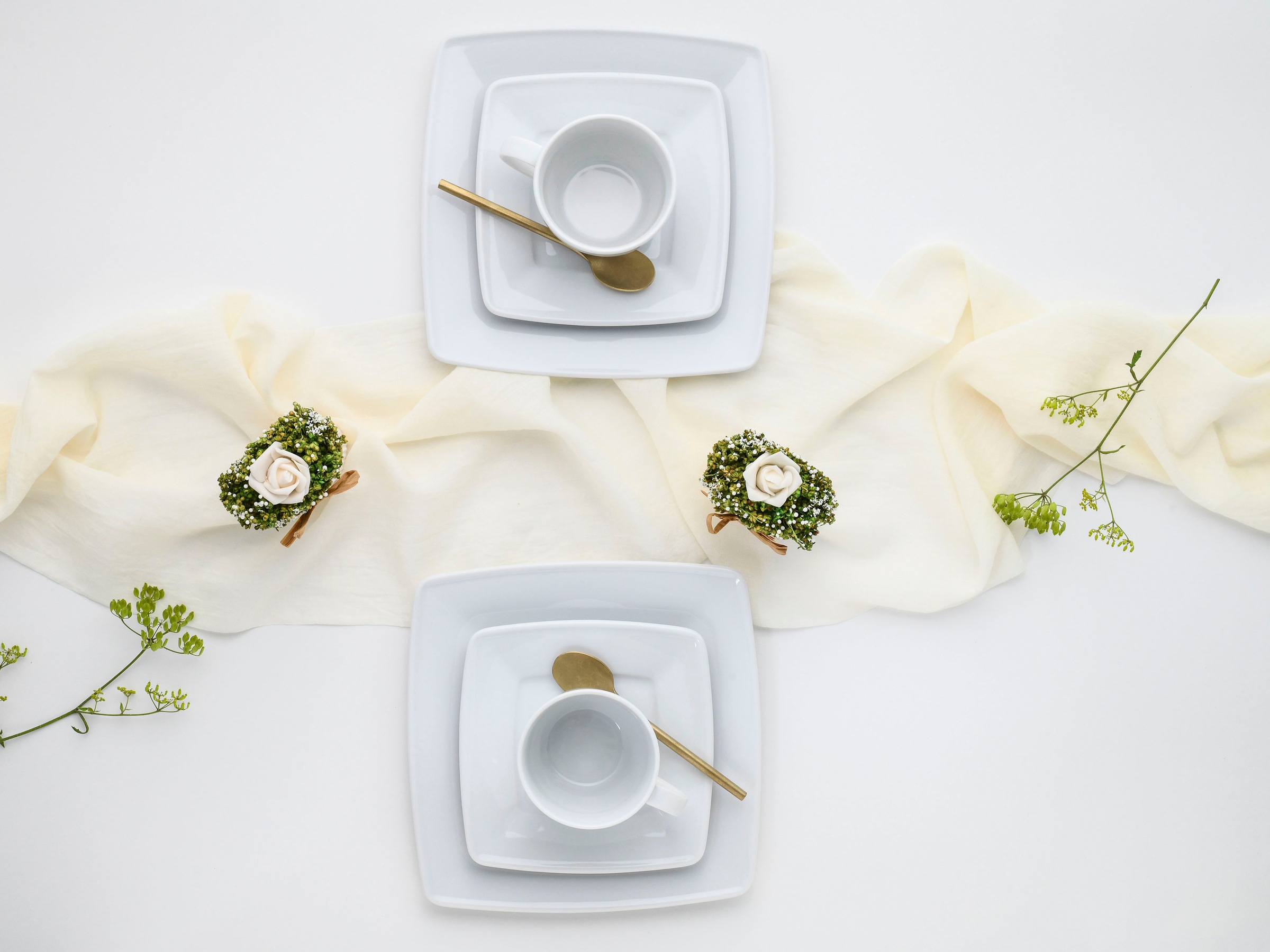 CreaTable Kaffeeservice »Victoria Weiss«, (Set, 18 tlg.), abgerundete, quadratische Form