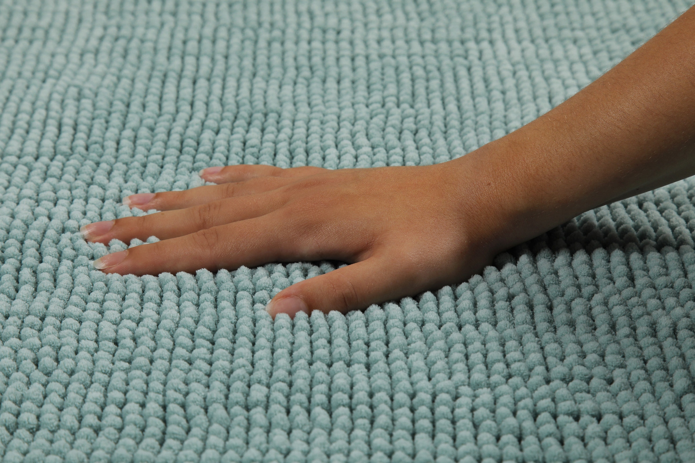 my home Badematte »Kaelan«, rutschhemmend beschichtet, fußbodenheizungsgeeignet, Badvorleger, Badteppich aus weicher Chenille, pastell Farben