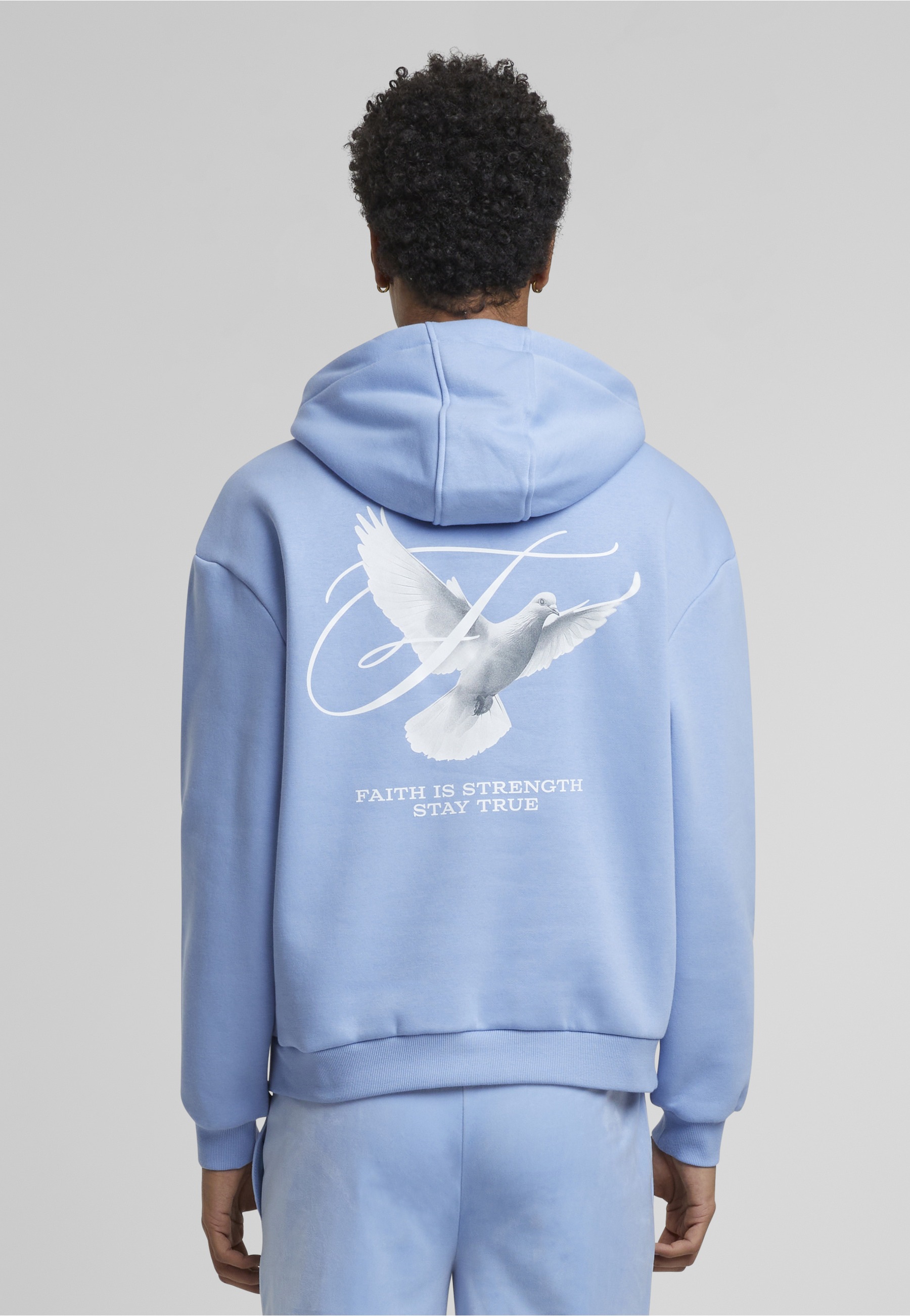 Upscale by Mister Tee Kapuzenpullover »Upscale by Mister Tee Faith Is Strength Fluffy Hoody« 1 Stk.