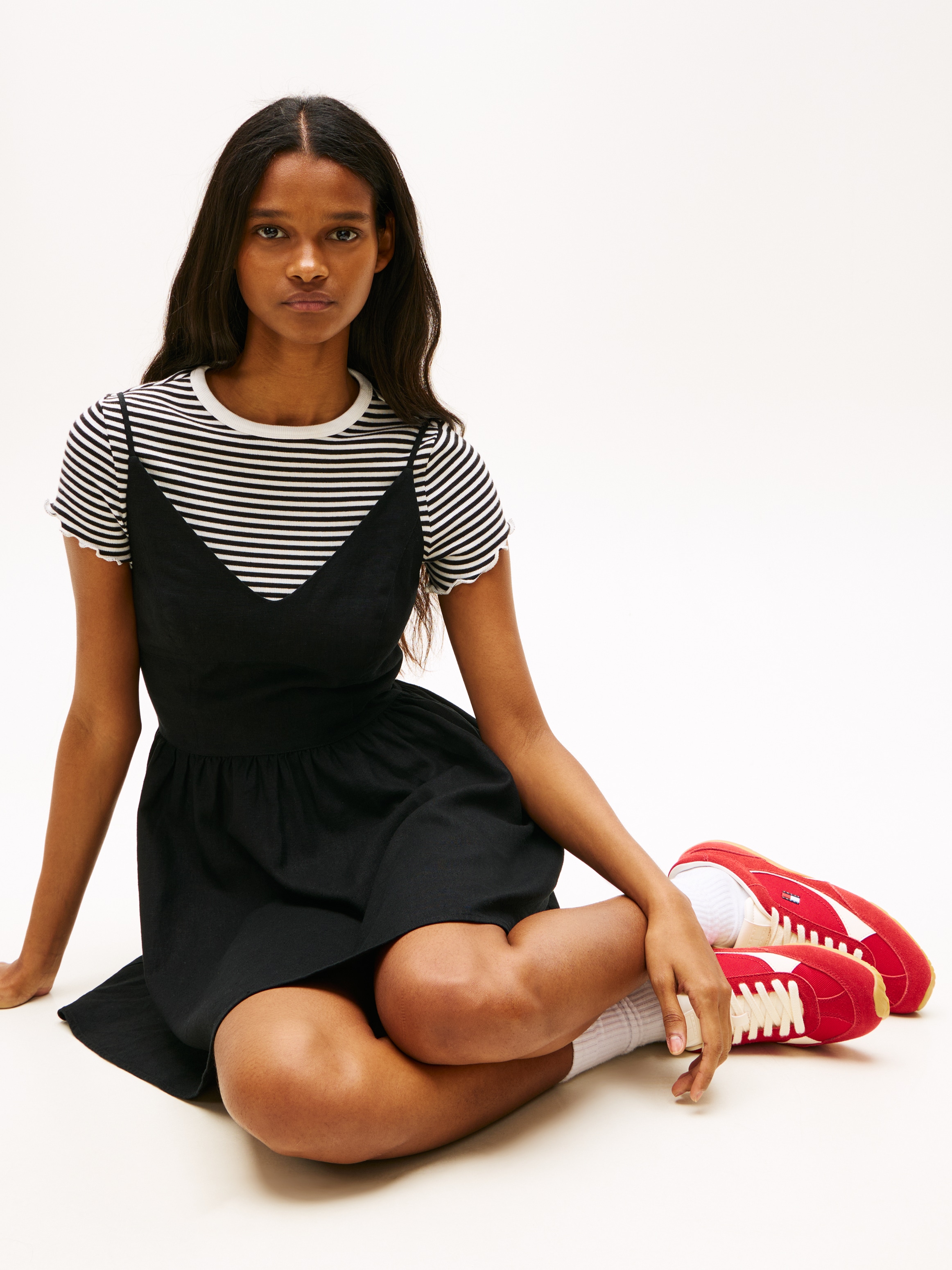 Tommy Jeans Minikleid »TJW LINEN SKATER DRESS« in Extra Slim Fit, Leinen-Mix