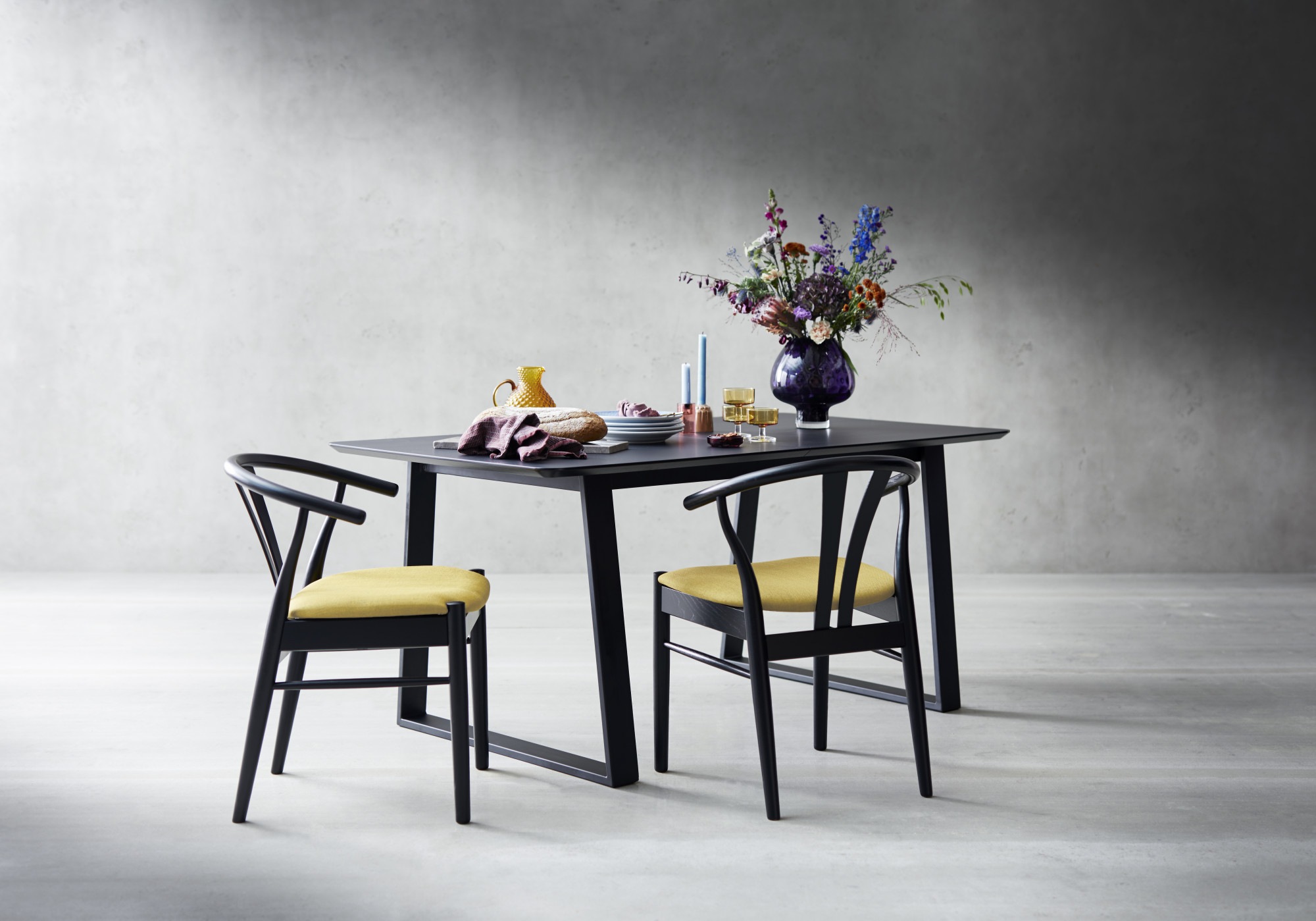 Hammel Furniture Esstisch »Meza Designtisch mit Auszugsfunktion und 2 Einlegeplatten«, (1 St.), rechteckige Tischplatte MDF, Trapez Metallgestell