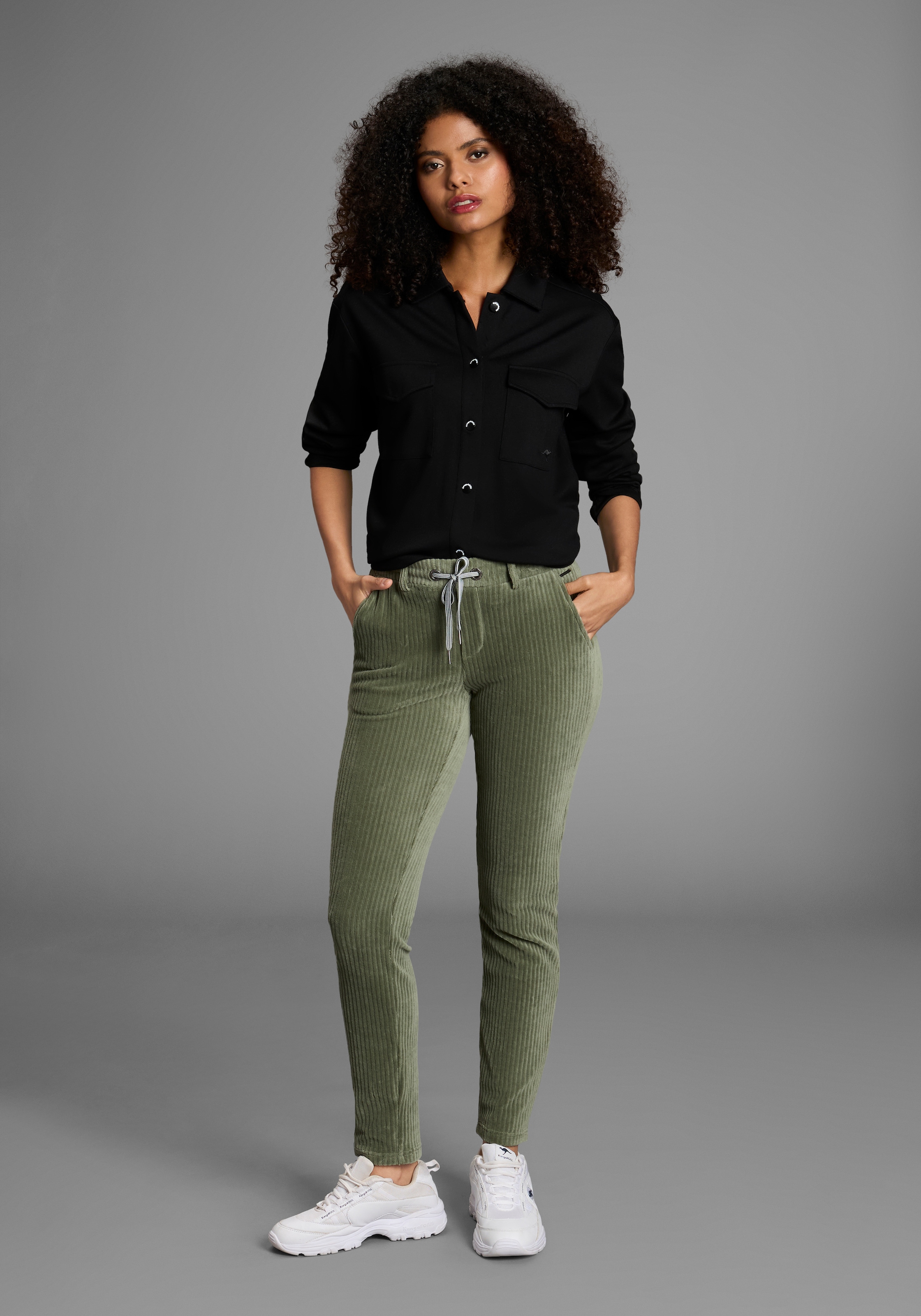 KangaROOS Jogger Pants  in Cord-Optik mit elastischem Bund