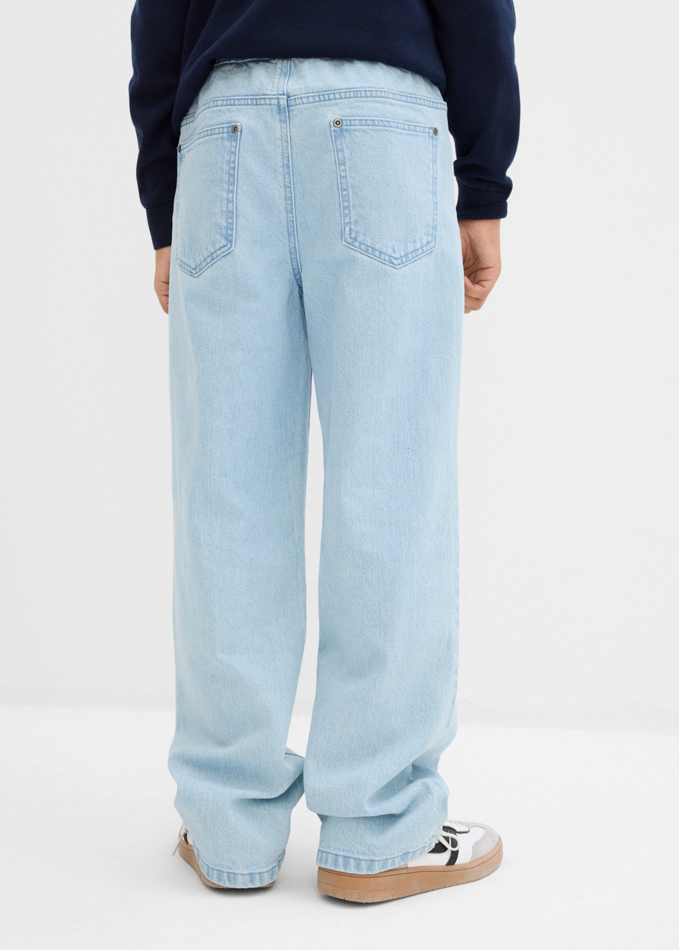 bonprix Loose-fit-Jeans mit leichter Waschung, weit geschnittenes Bein, für Jungen