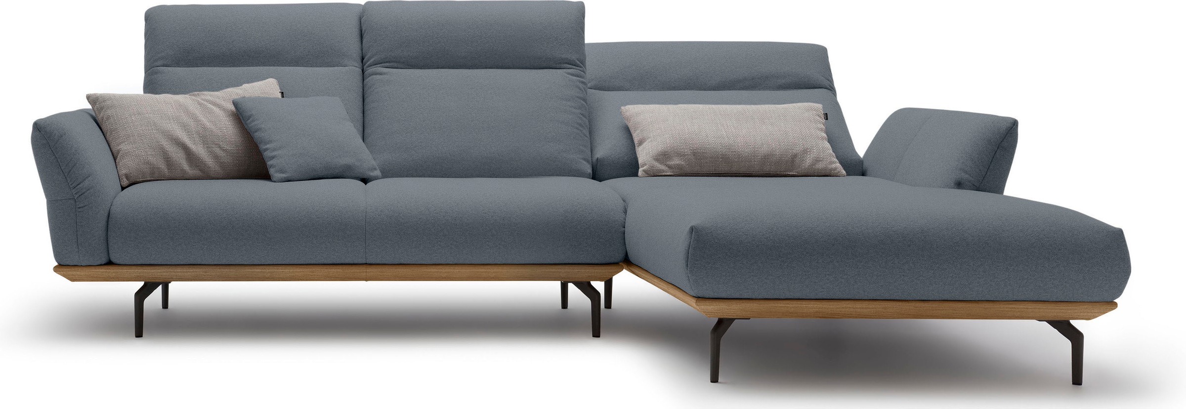Creation BY ROLF BENZ Ecksofa »CR.460«, Sockel in Nussbaum, Winkelfüße in Umbragrau, Breite 298 cm