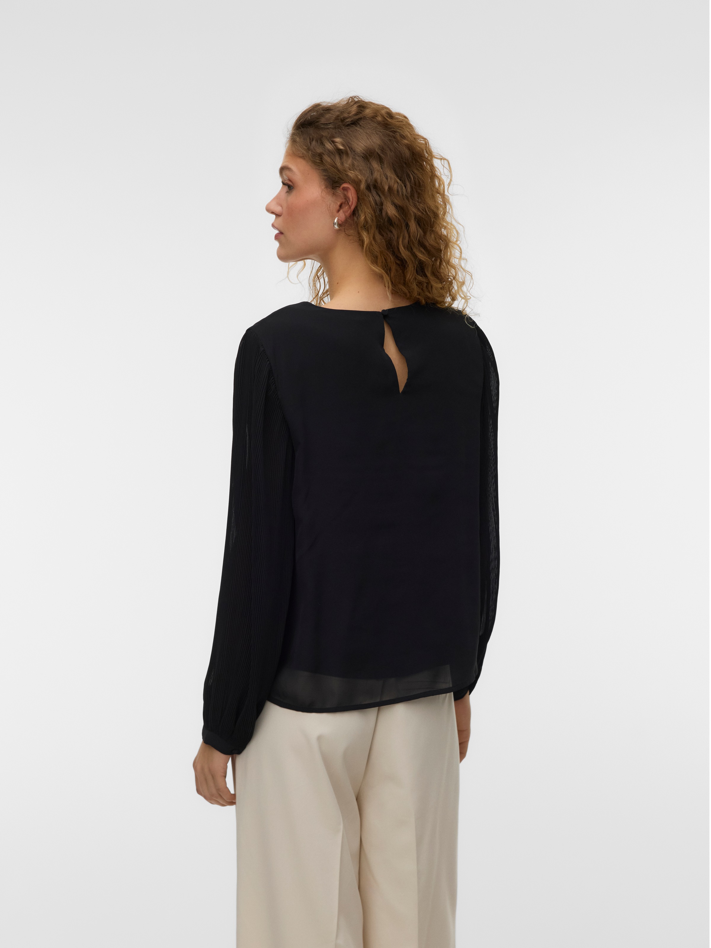 Vero Moda Blusenshirt »VMSIGNE LS PLISSE TOP WVN« mit Schlingenverschluss
