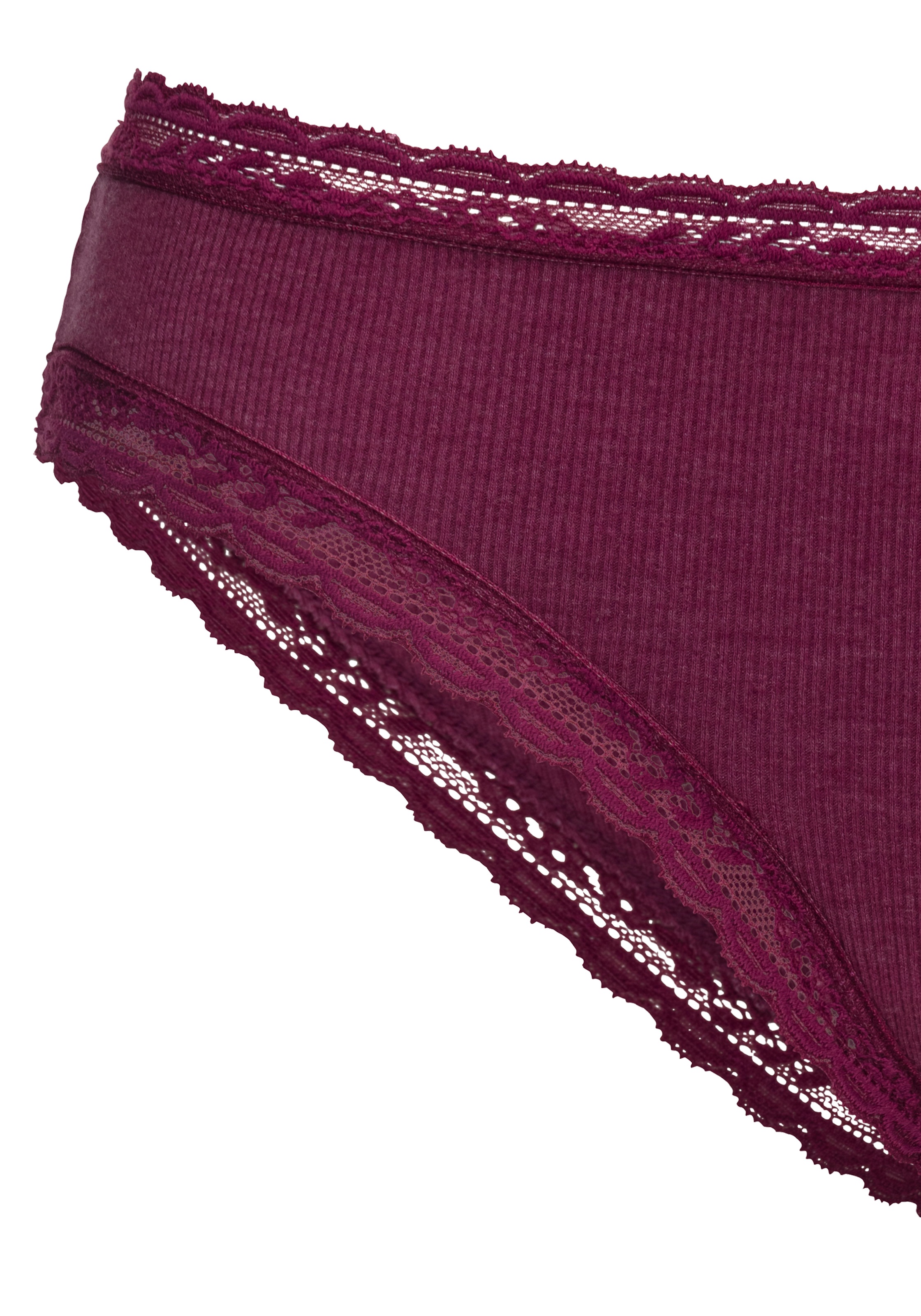 s.Oliver Brasilslip, (Packung, 2 St.), mit modischer Spitze