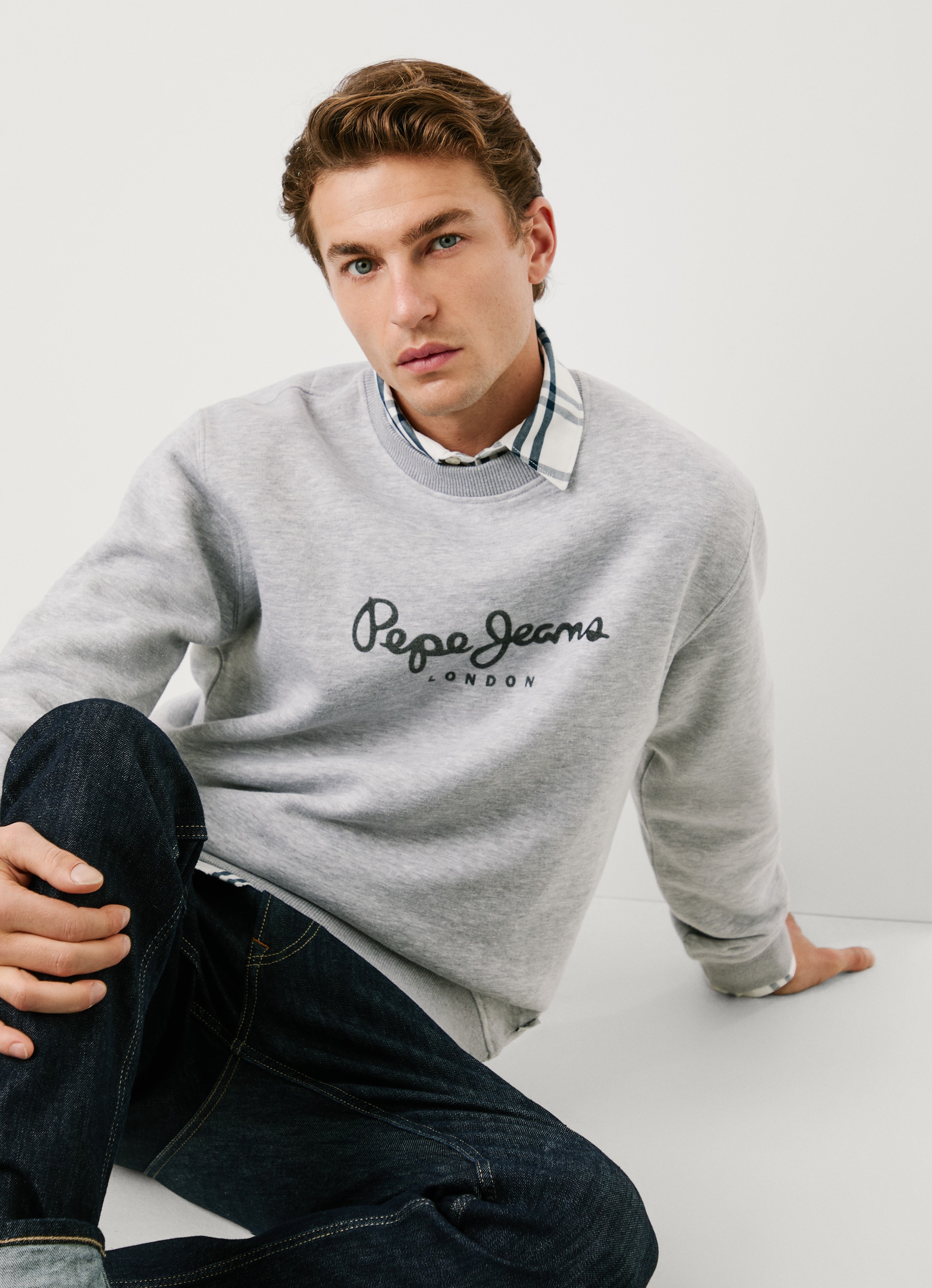 Pepe Jeans Sweatshirt »MACBETH MELANGE CREW« Rundhalsausschnitt, Logo