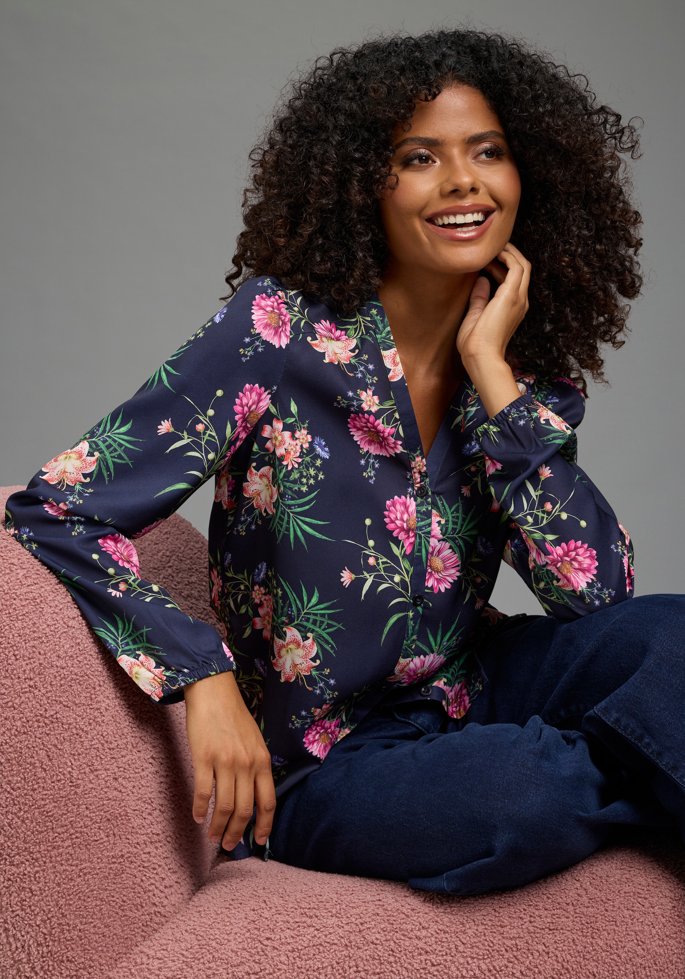 Laura Scott Druckbluse femininer Stil, leicht glänzend, aus Polyester