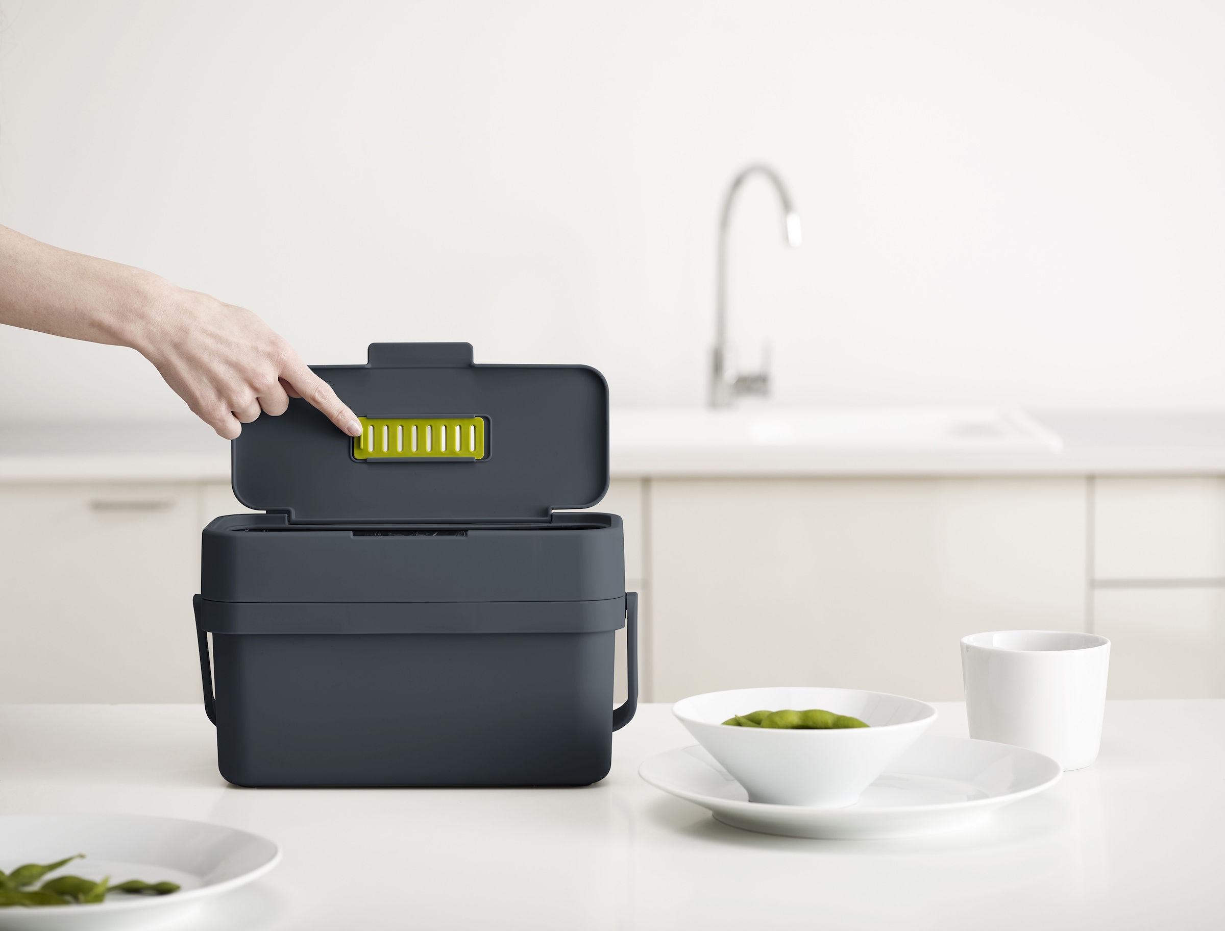 Joseph Joseph Biomülleimer »Compo™«, 1 Behälter, geruchskontrolle, schlankes Design, 4 Liter