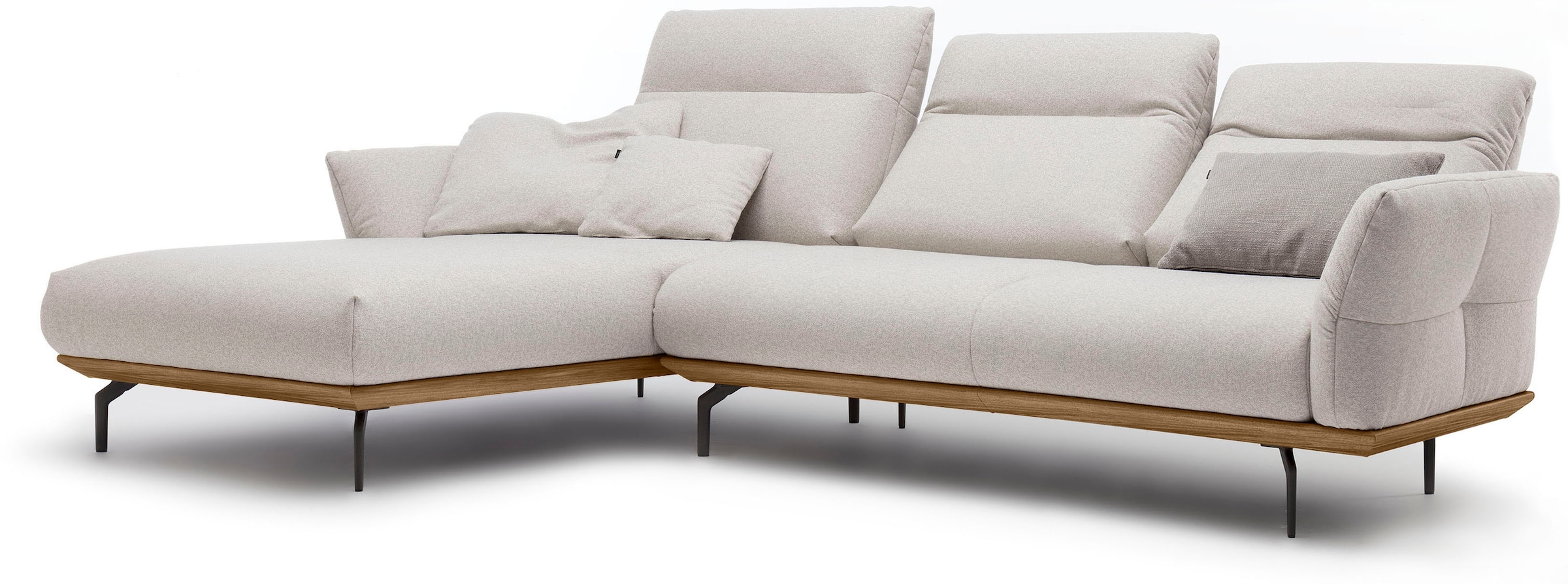 Creation BY ROLF BENZ Ecksofa »CR.460«, Sockel in Nussbaum, Winkelfüße in Umbragrau, Breite 298 cm