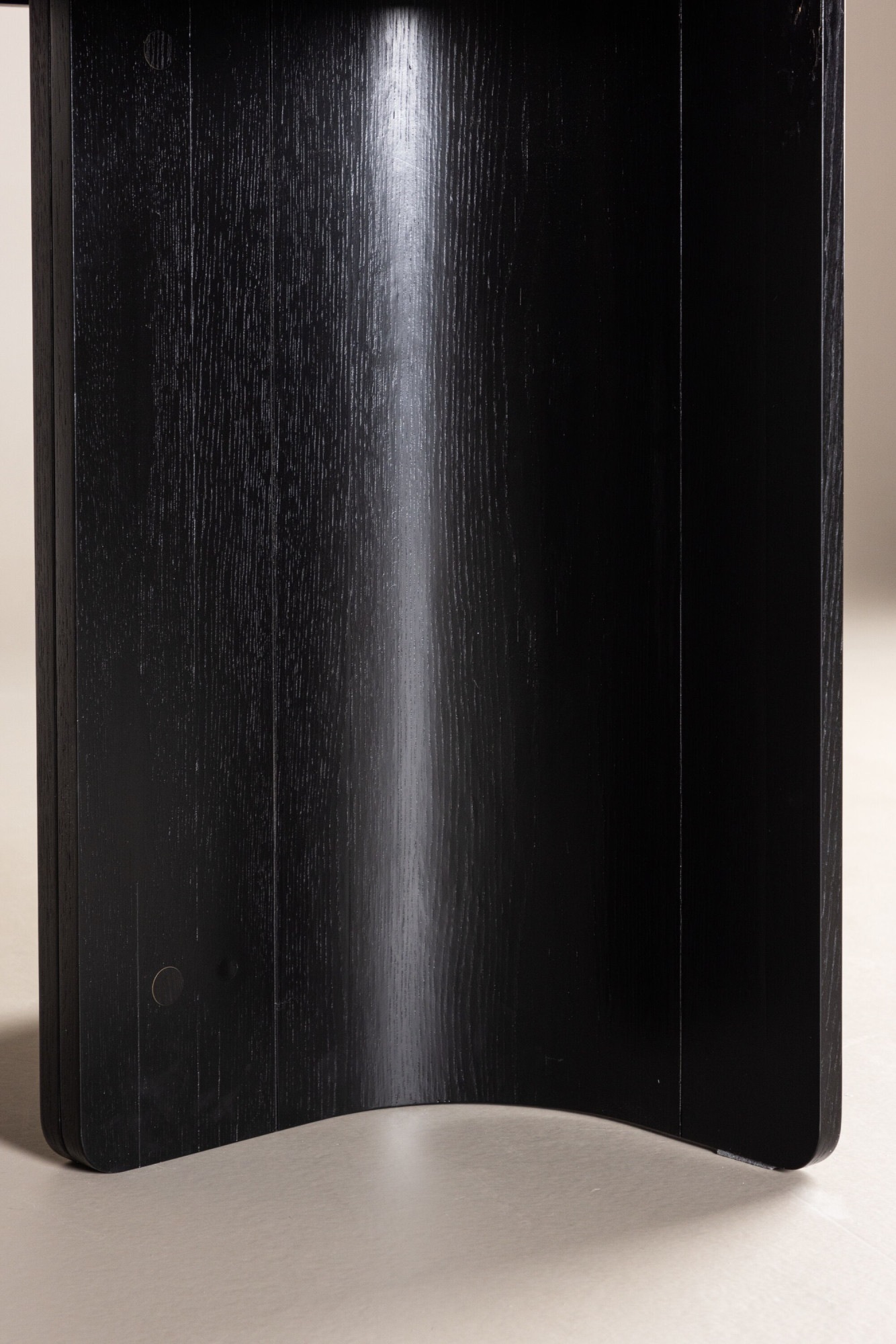 Venture Home Esstisch »Tyresö, ovaler Esstisch in elegantem Schwarz, 220 × 100 cm« Esszimmertisch, MDF, hell, pflegeleicht