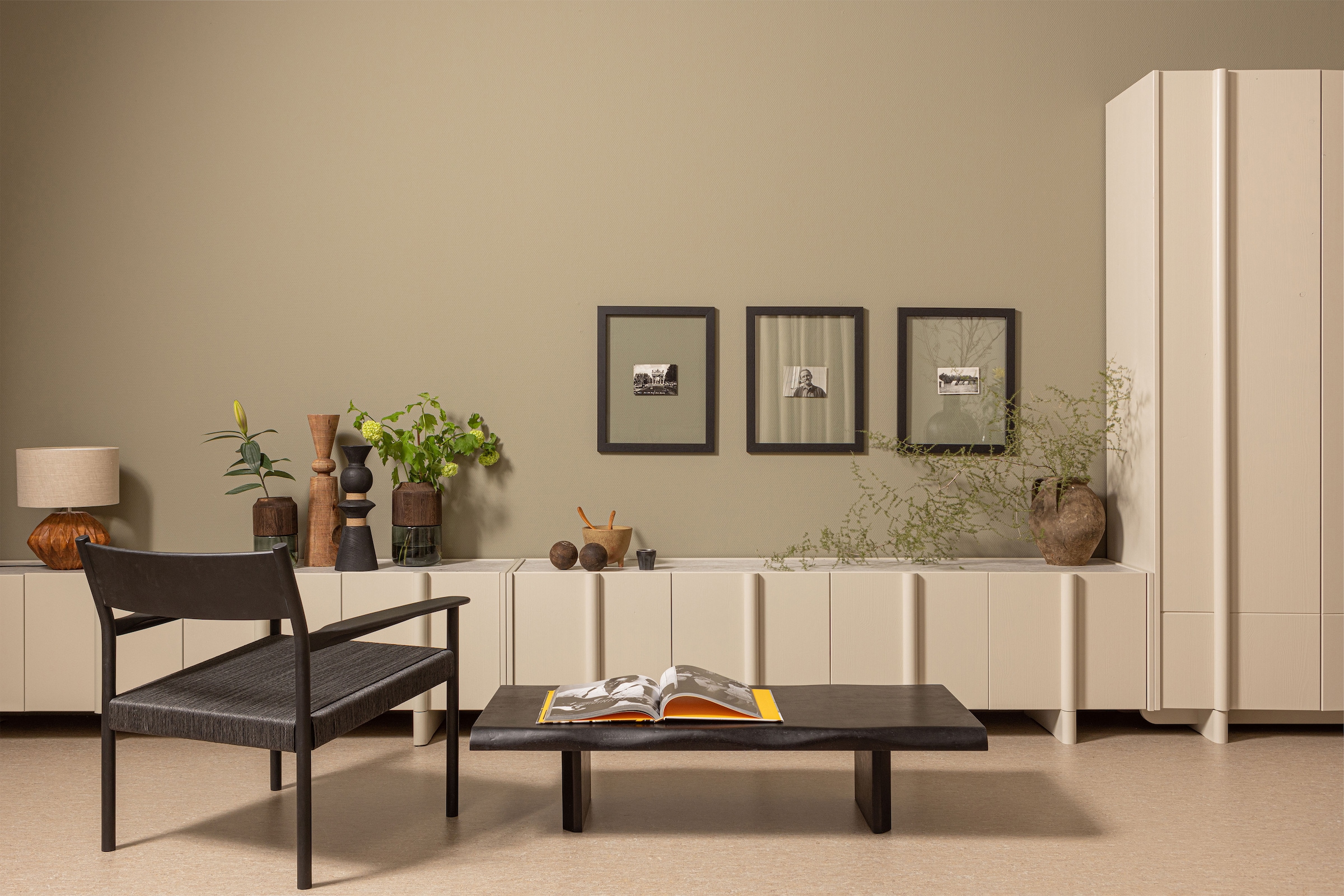 WOOOD Couchtisch »Cali mit organisch geformter Tischplatte aus mangoholz 120x55x28 cm« Tragkraft 45 kg, für den Innenbereich, pflegeleichte Oberfläche