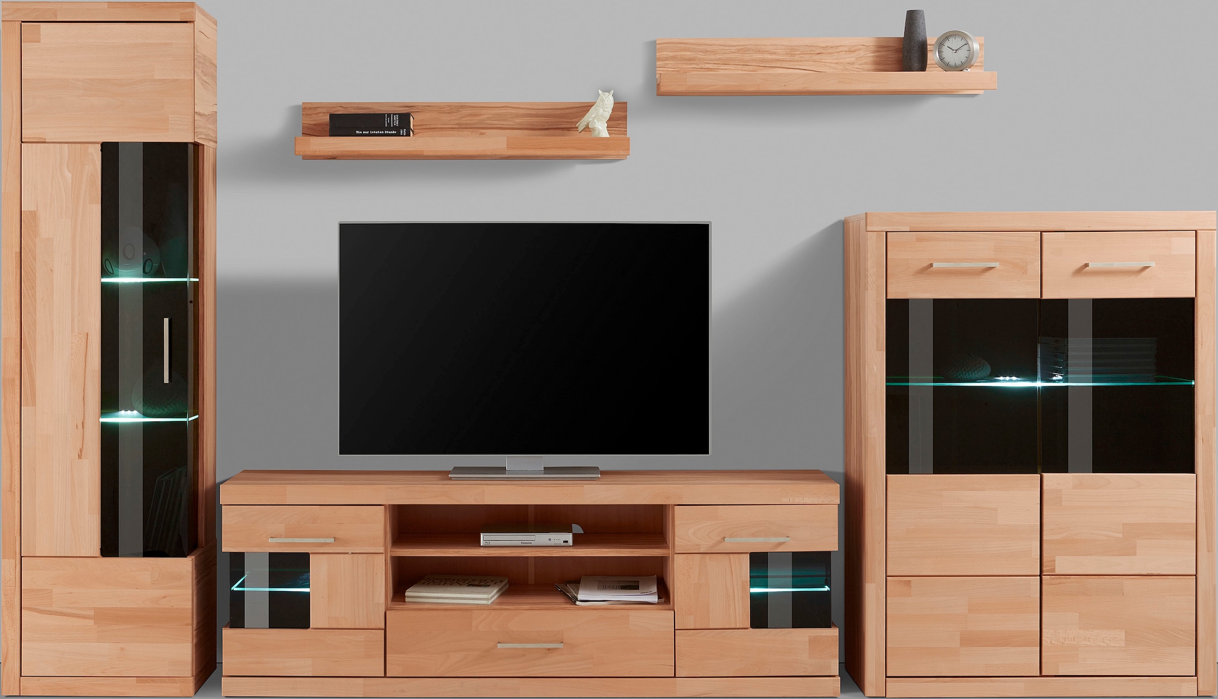 Home affaire Wohnwand »Ribe,Fronten Massivholz,Korpus Holzwekstoff,viel Stauraum«, (Set, 5 St.), Glaseinsatz aus gehärtetem Glas,Böden teilweise versetzbar