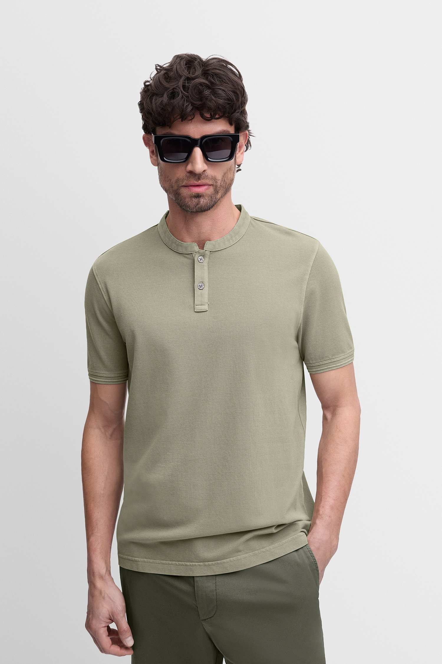 Cinque T-Shirt »CILANO« Rundhalsausschnitt mit kurzer Knopfleiste, Relaxed Fit