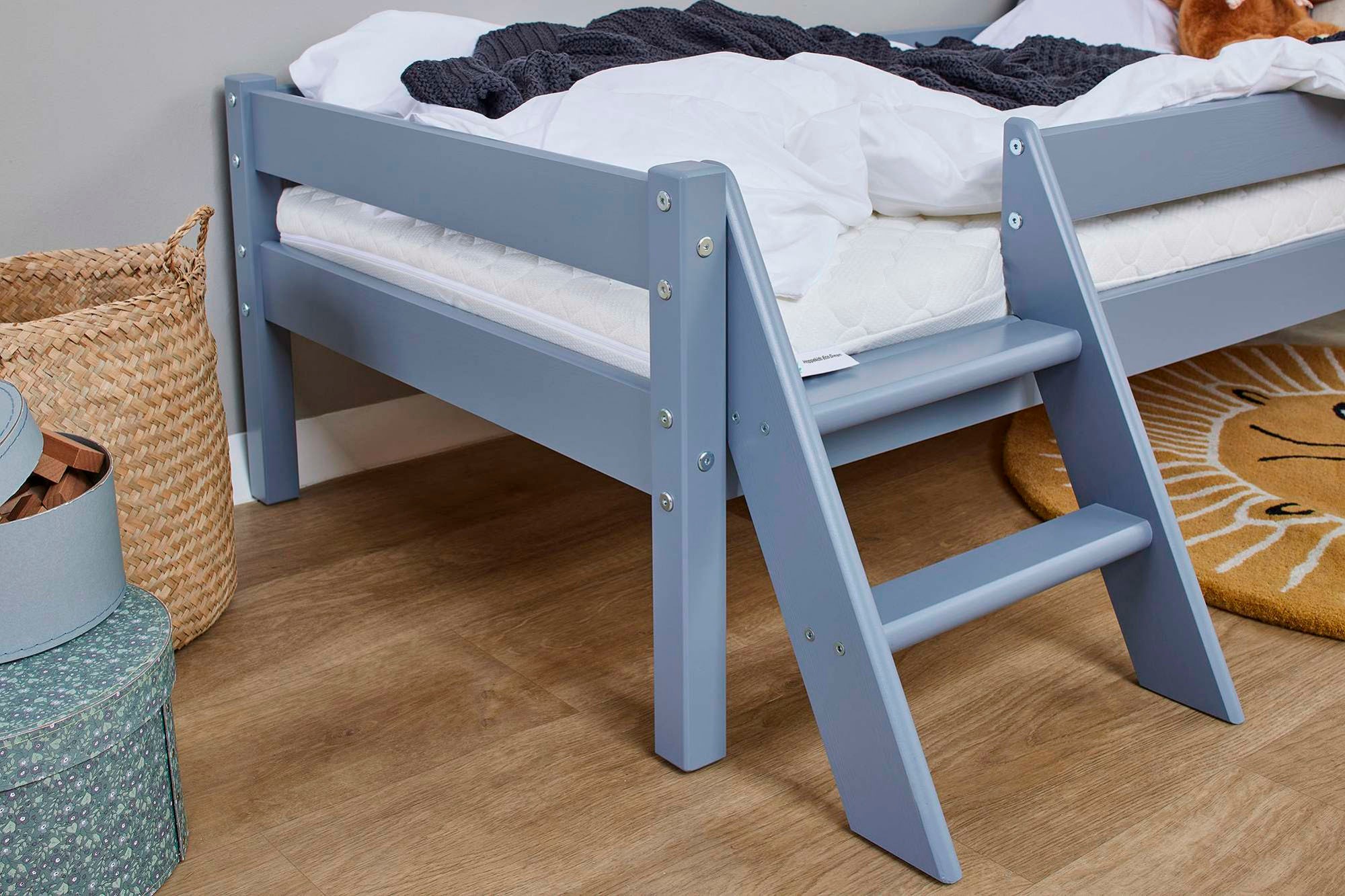 Lüttenhütt Jugendbett »ECO One«, Kinderbett mit Rausfallschutz und Leiter, 3 Farben/Matratze wählbar