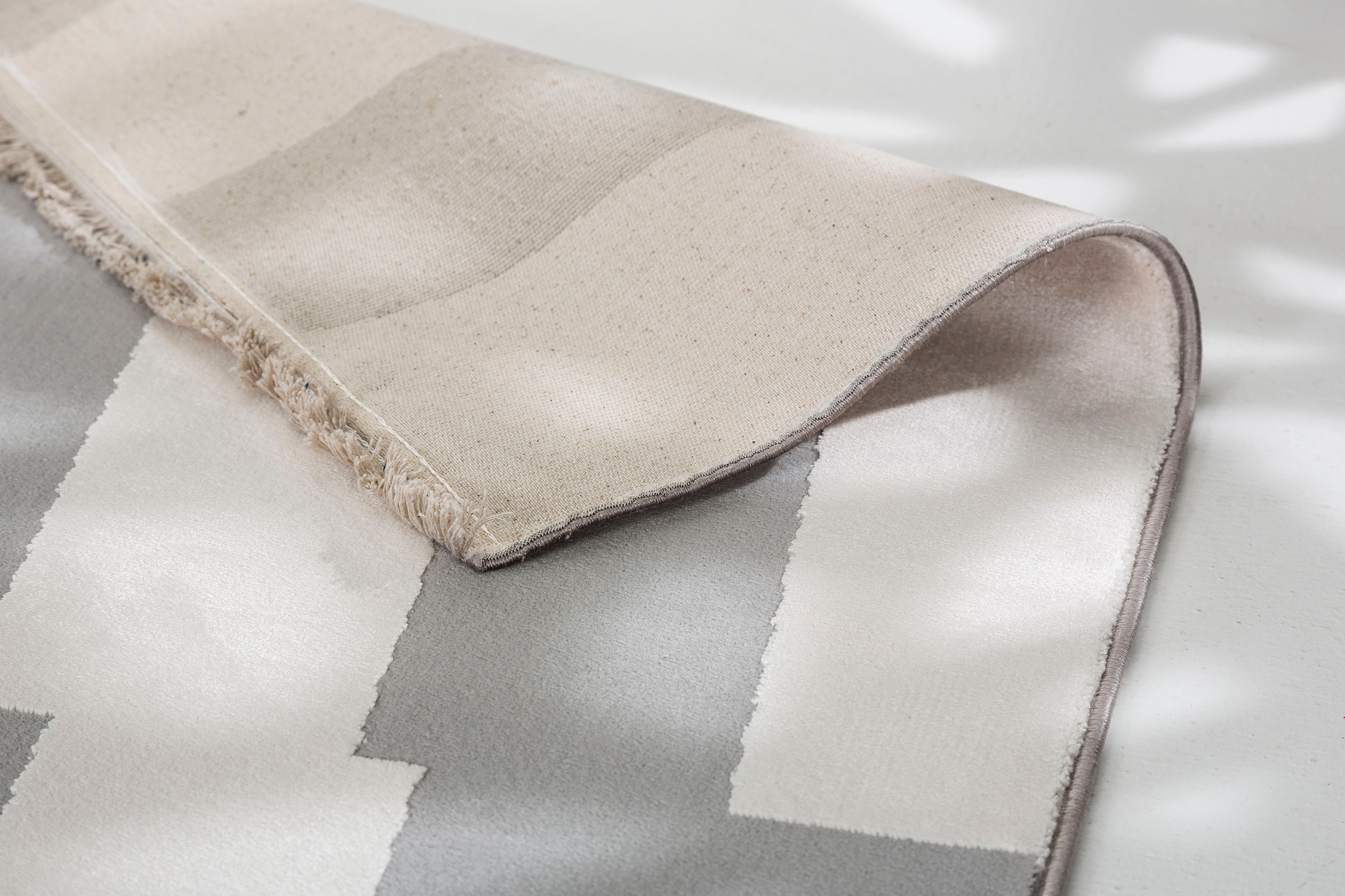 SCHÖNER WOHNEN-Kollektion Teppich »Magic 6104«, rechteckig, 7 mm Höhe, Hoch Tief Struktur, mit Viskose, weich und glänzend