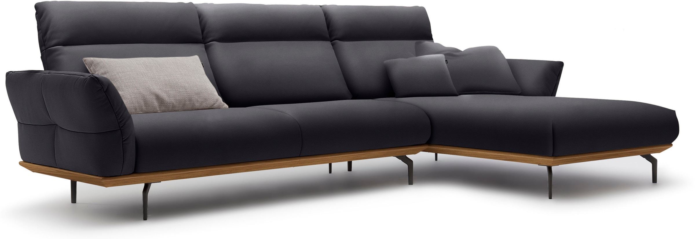 Creation BY ROLF BENZ Ecksofa »CR.460«, Sockel in Nussbaum, Winkelfüße in U günstig online kaufen