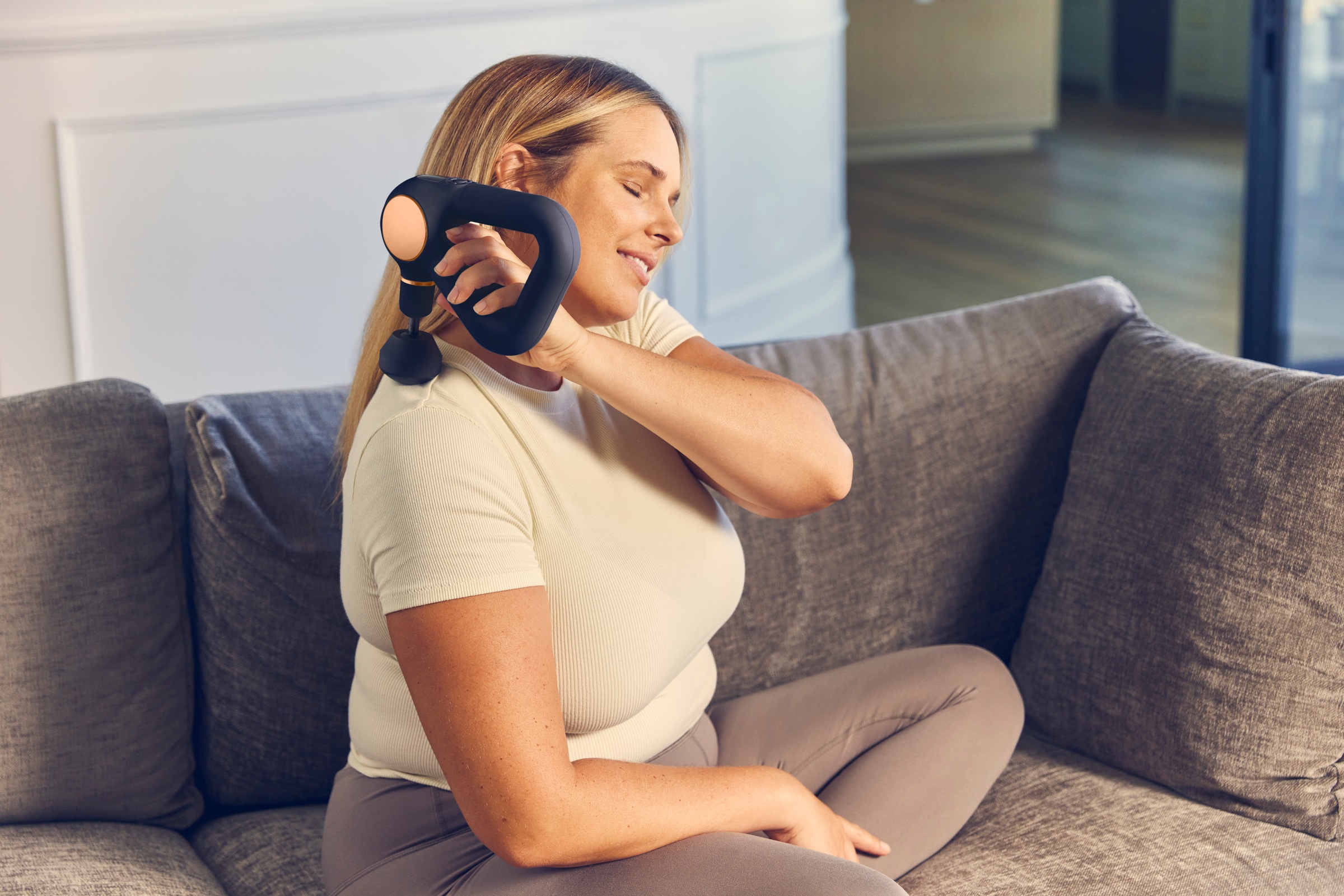 Therabody Massagepistole »Theragun Sense, Stressreduktion, Schmerzlinderung, Erholung«, geführte Atemübungen inkl. TheraMind Klang Therapie