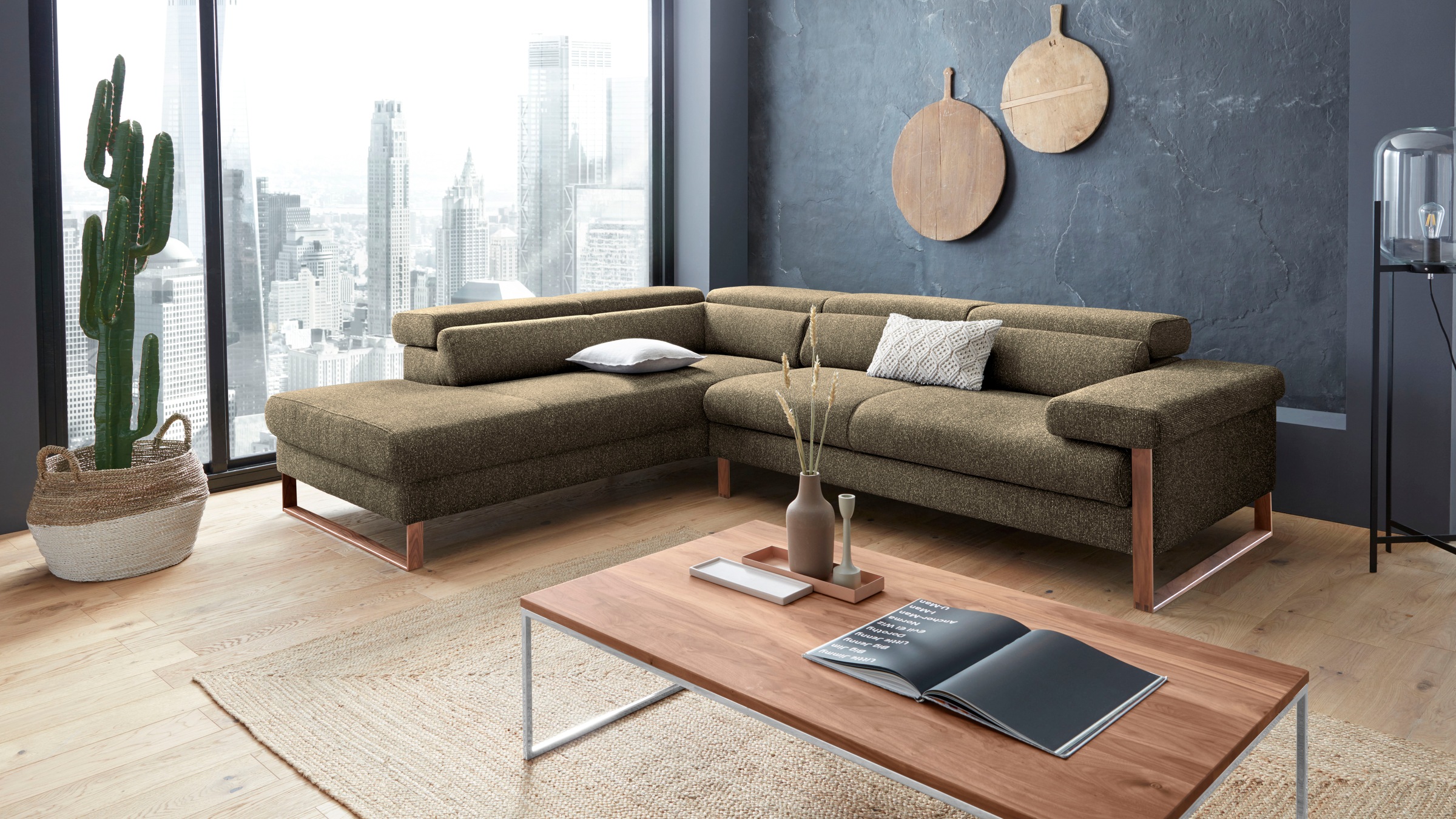 W.SCHILLIG Ecksofa »finn, Designsofa mit tollem Sitzkomfort, bequem, L-Form«, German Design Award 2016, Fußgestell Nussbaum natur, Breite 281 cm