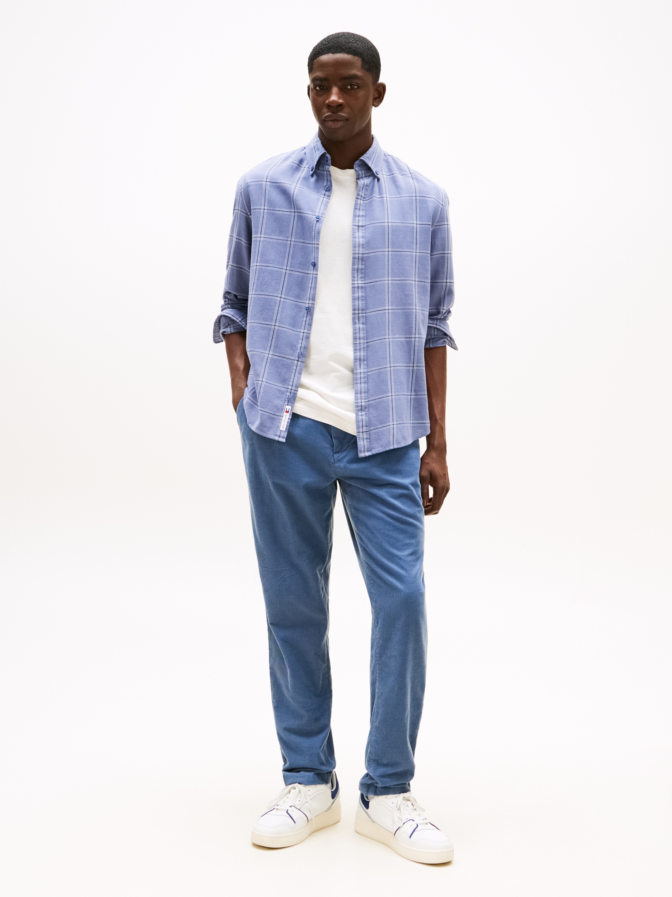 Tommy Jeans Stoffhose »TJM ISAAC LIGHT CORD PANTS«, Mit Gürtelschlaufen