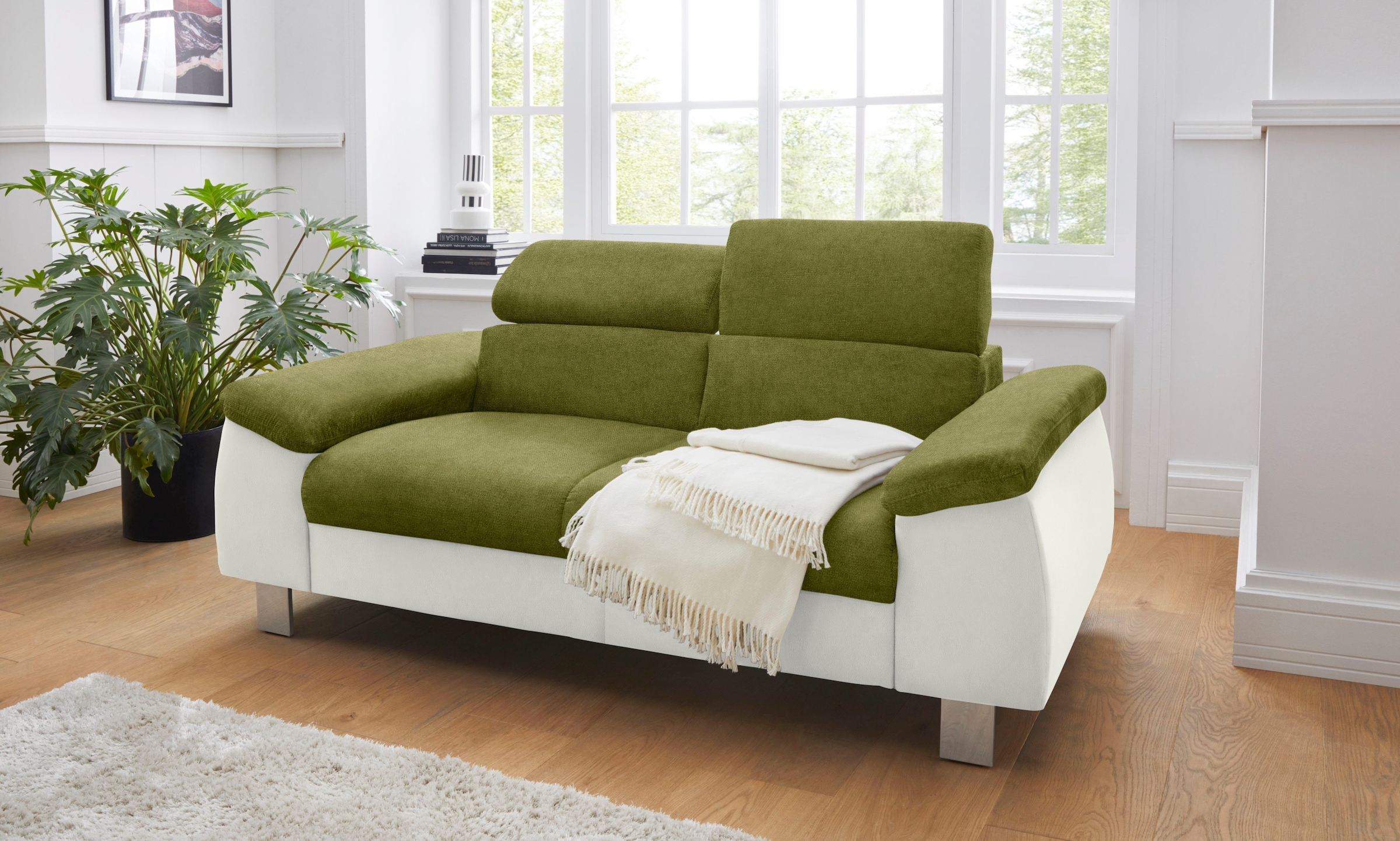 COTTA Polstergarnitur »Komaris«, (Set), Set bestehend aus: 2-Sitzer mit Kopfteilverstellung & Hocker