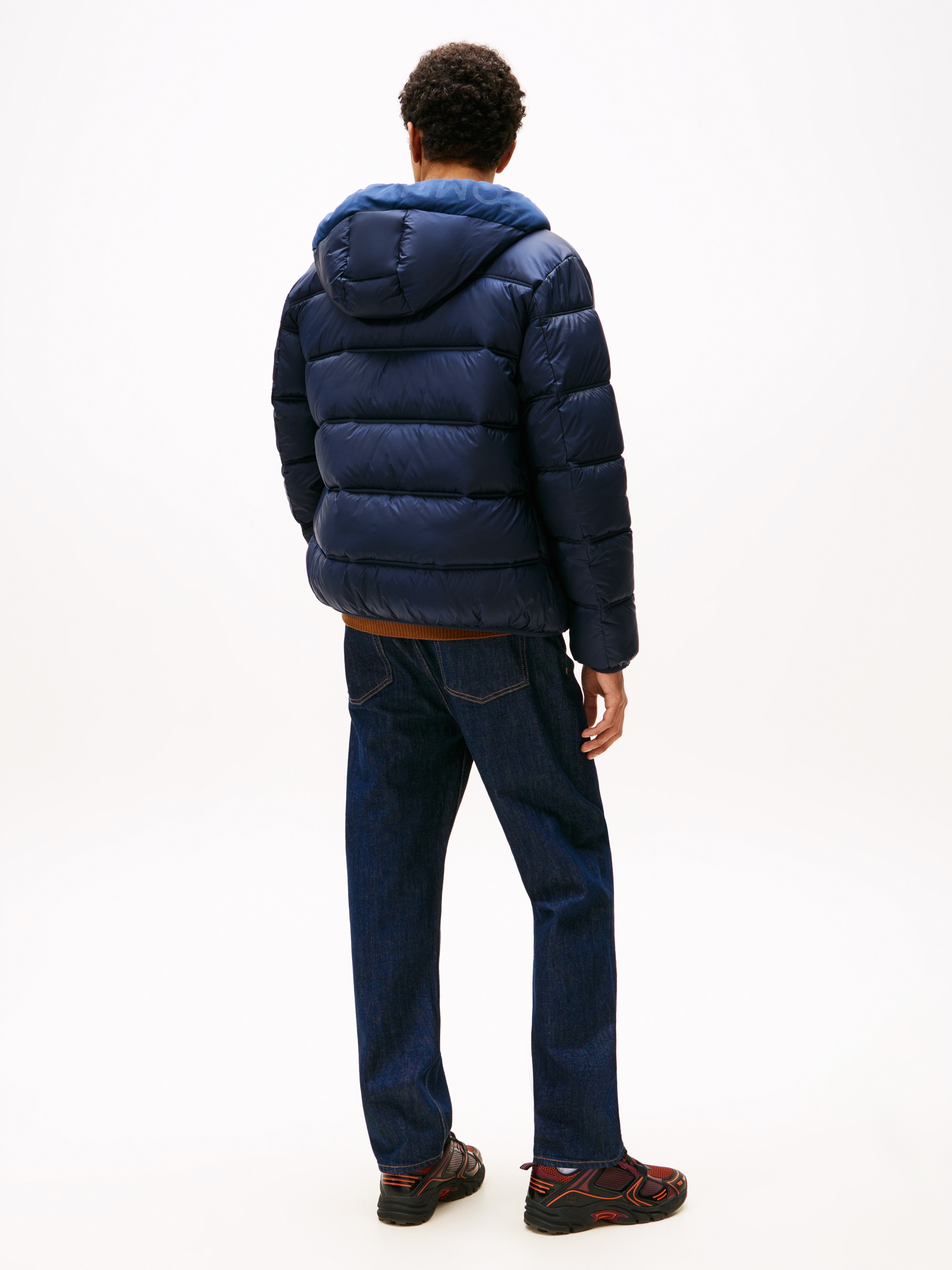 Tommy Jeans Steppjacke »HOODED LOGO PUFFER« mit Kapuze Winterjacke Steppjacke W Regular fit mit Rundhalsausschnitt