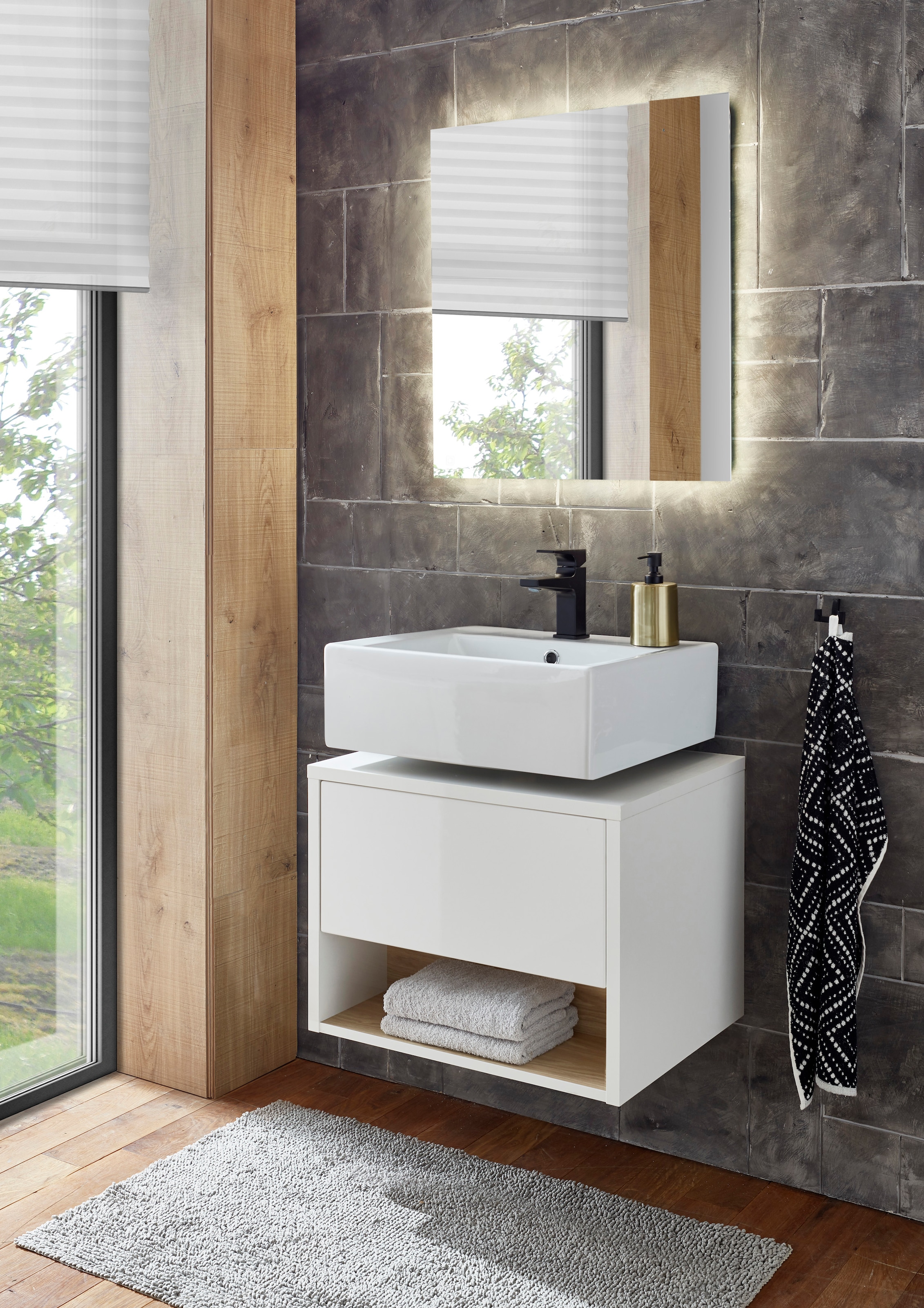 Places of Style Badmöbel-Set »Studio Line, Bad im modernen Design, 2-teiliges Badezimmer«, (2 St.), Unterschrank und Spiegel, in zwei Farben verfügbar, viel Stauraum