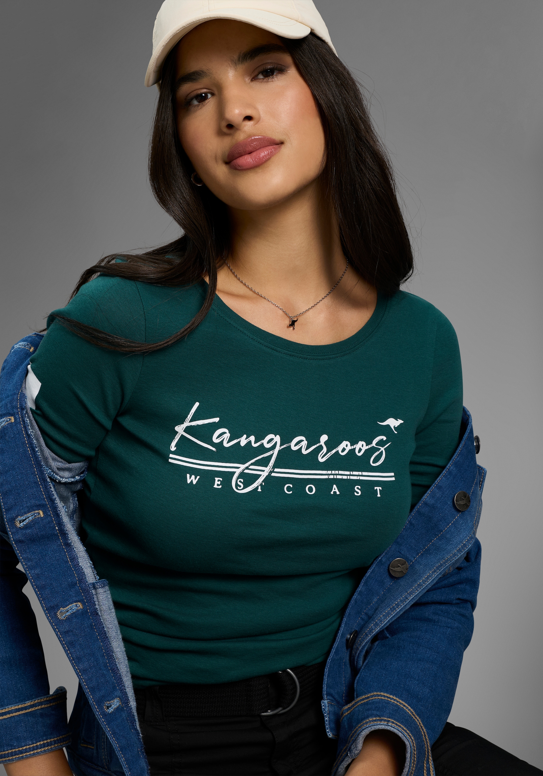 KangaROOS Langarmshirt, Langarm, sehr figurbetonte Passform, aus Baumwolle