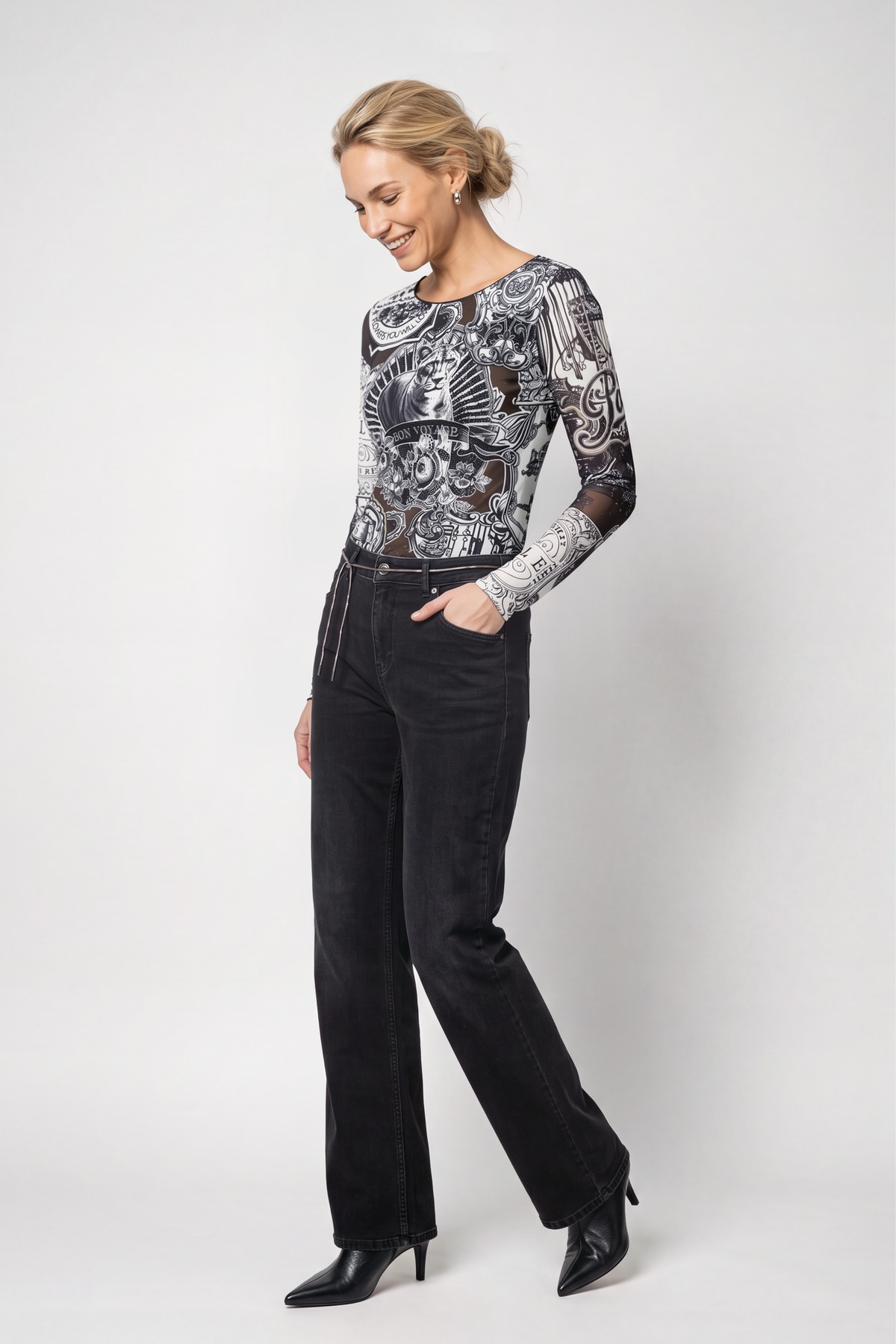 Monari Langarmshirt »Shirt Emblem allover« Regular fit mit Rundhalsausschnitt