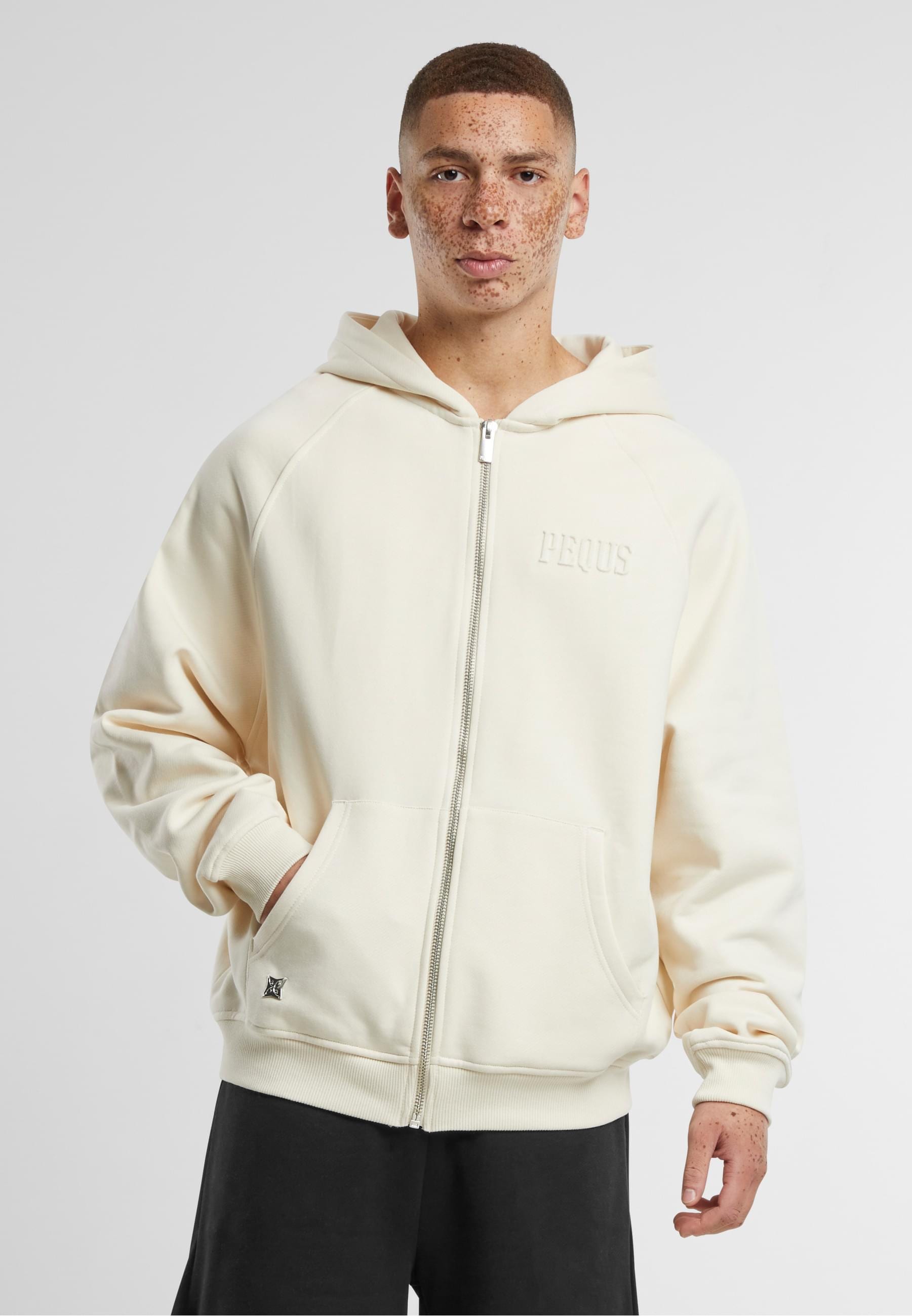 PEQUS Outdoorjacke »PEQUS PEQUS Debossed Logo Zip-Hoodie« 1 Stk. tlg. mit Kapuze