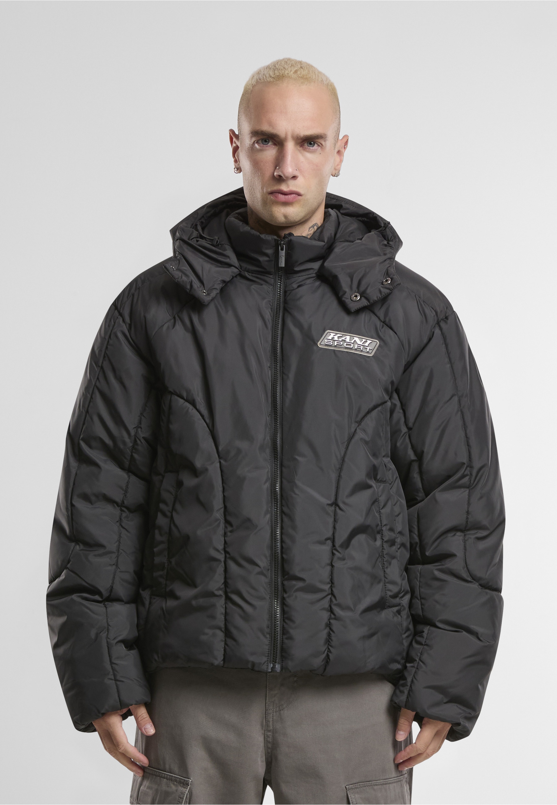 Karl Kani Winterjacke »Karl Kani KK Sport Patch Arctic Puffer Jacket« 1 Stk. tlg. mit Kapuze