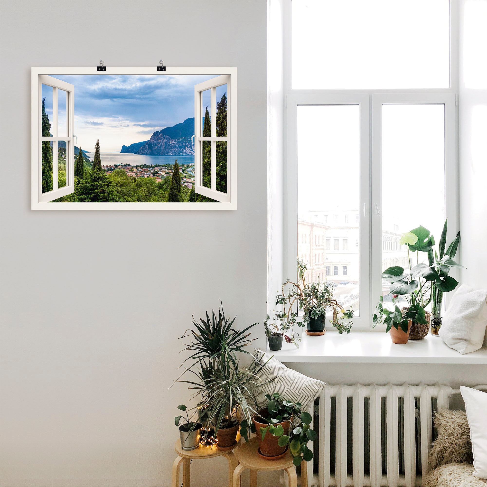 Artland Wandbild »Gardasee durchs weiße Fenster«, Seebilder, (1 St.), als Alubild, Outdoorbild, Leinwandbild, Poster, Wandaufkleber
