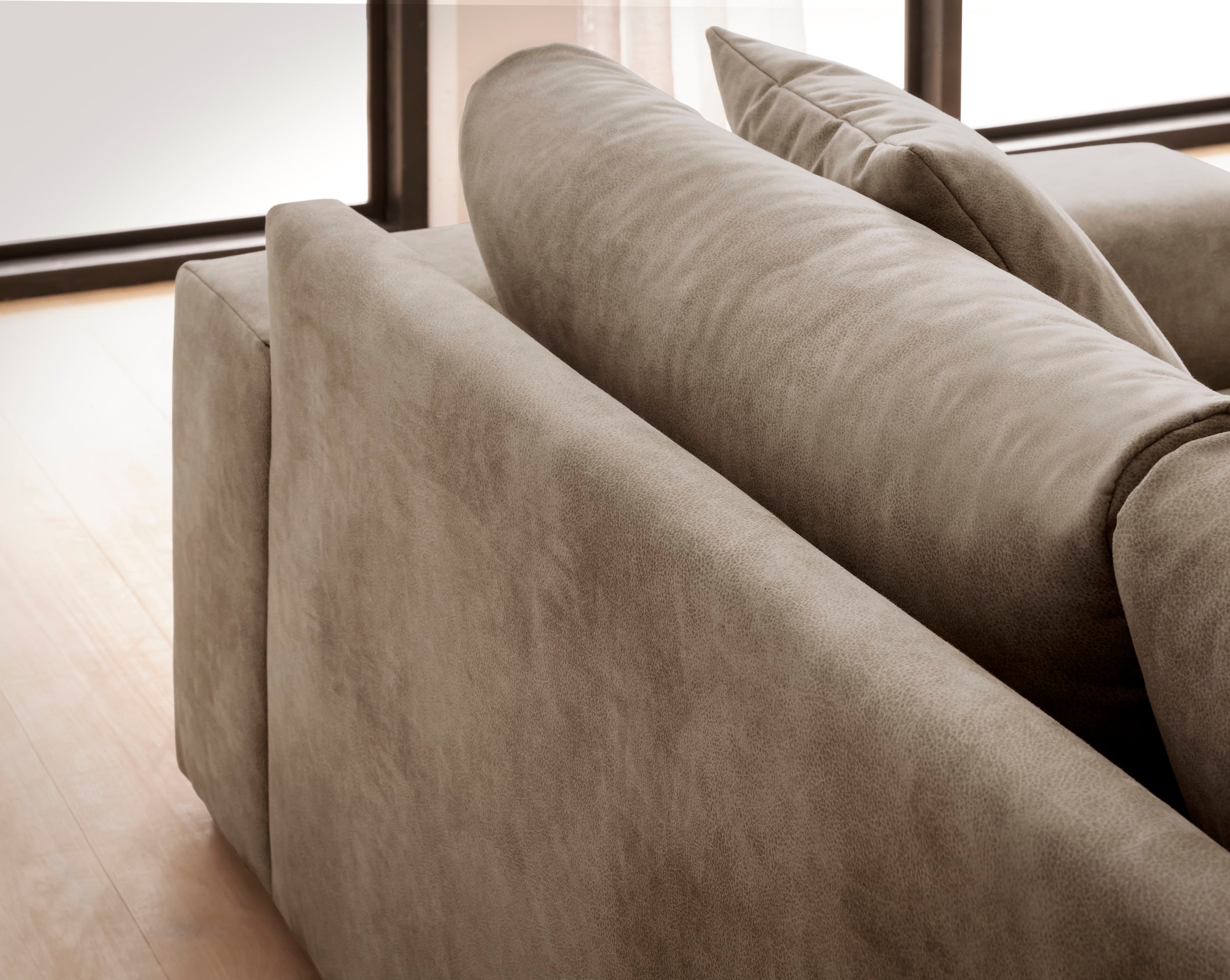 andas Ecksofa »SLEETLAND XXL in Samtvelours oder Vintage-Leder-Optik, L-Form,«, besonders groß und bequem