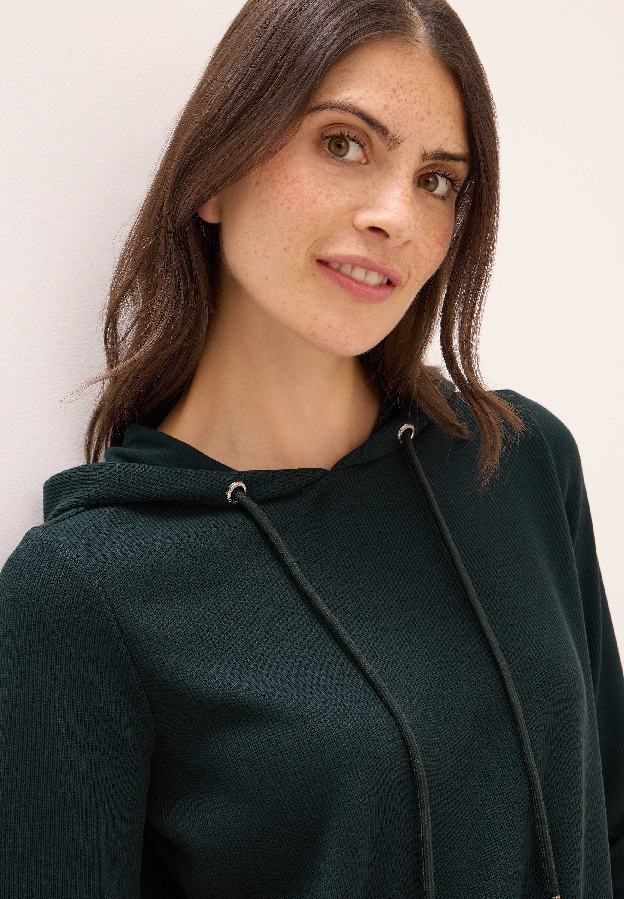 Cecil Hoodie , in Rippstruktur
