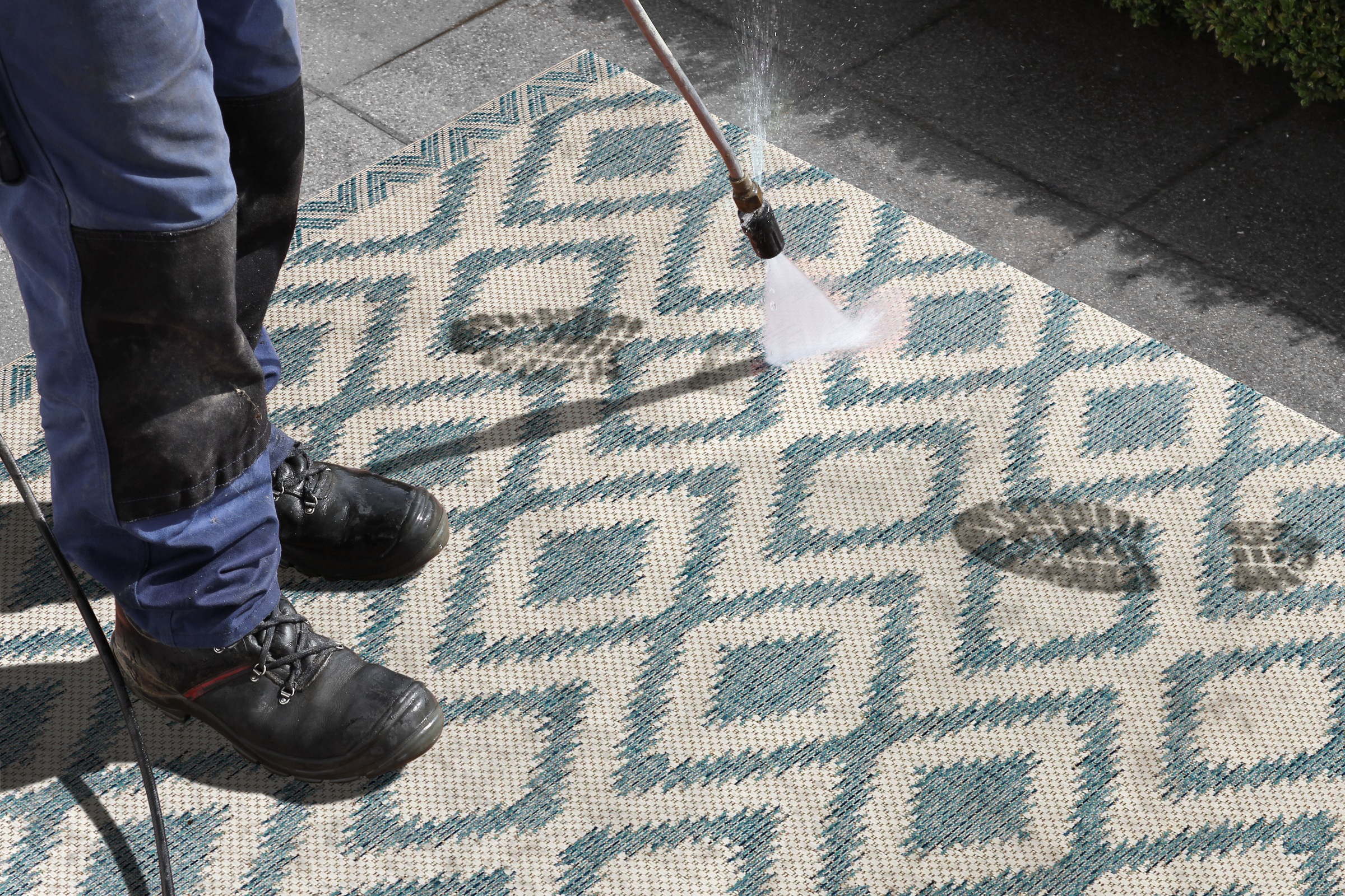 NORTHRUGS Teppich »Isle«, rechteckig, 4 mm Höhe, In-und Outdoor geeignet, Strapazierfähig und pflegeleicht, Flachgewebe