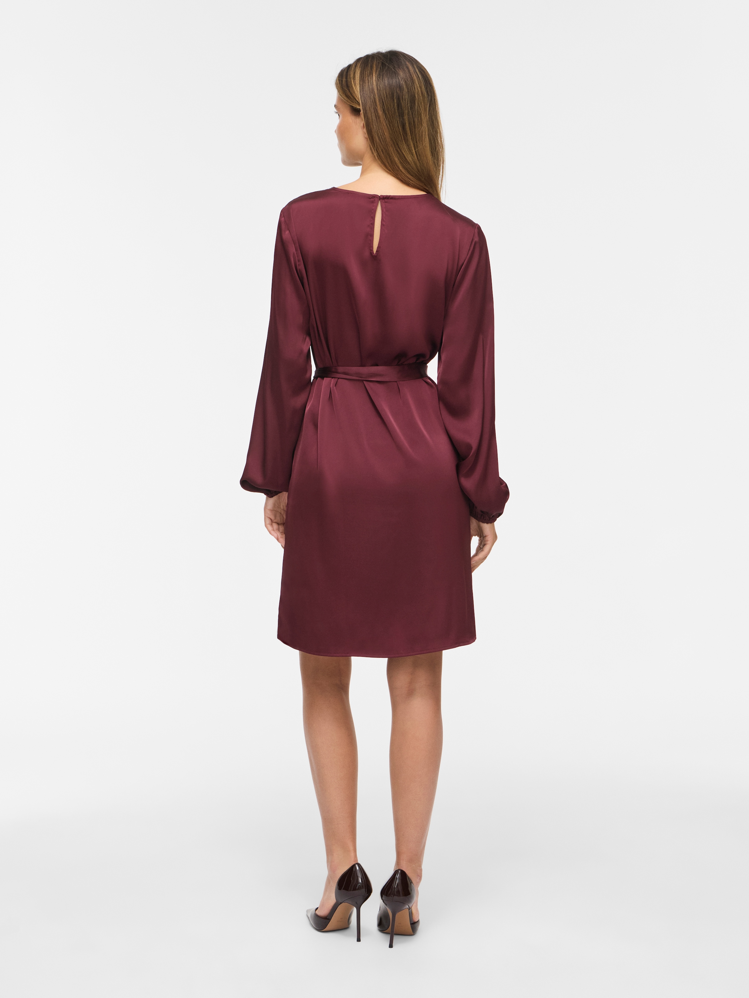 Vila Minikleid »VIENNA RAVENNA L/S O-NECK DRESS - NOOS« lockere Passform, aus Kunstfaser, pflegeleicht