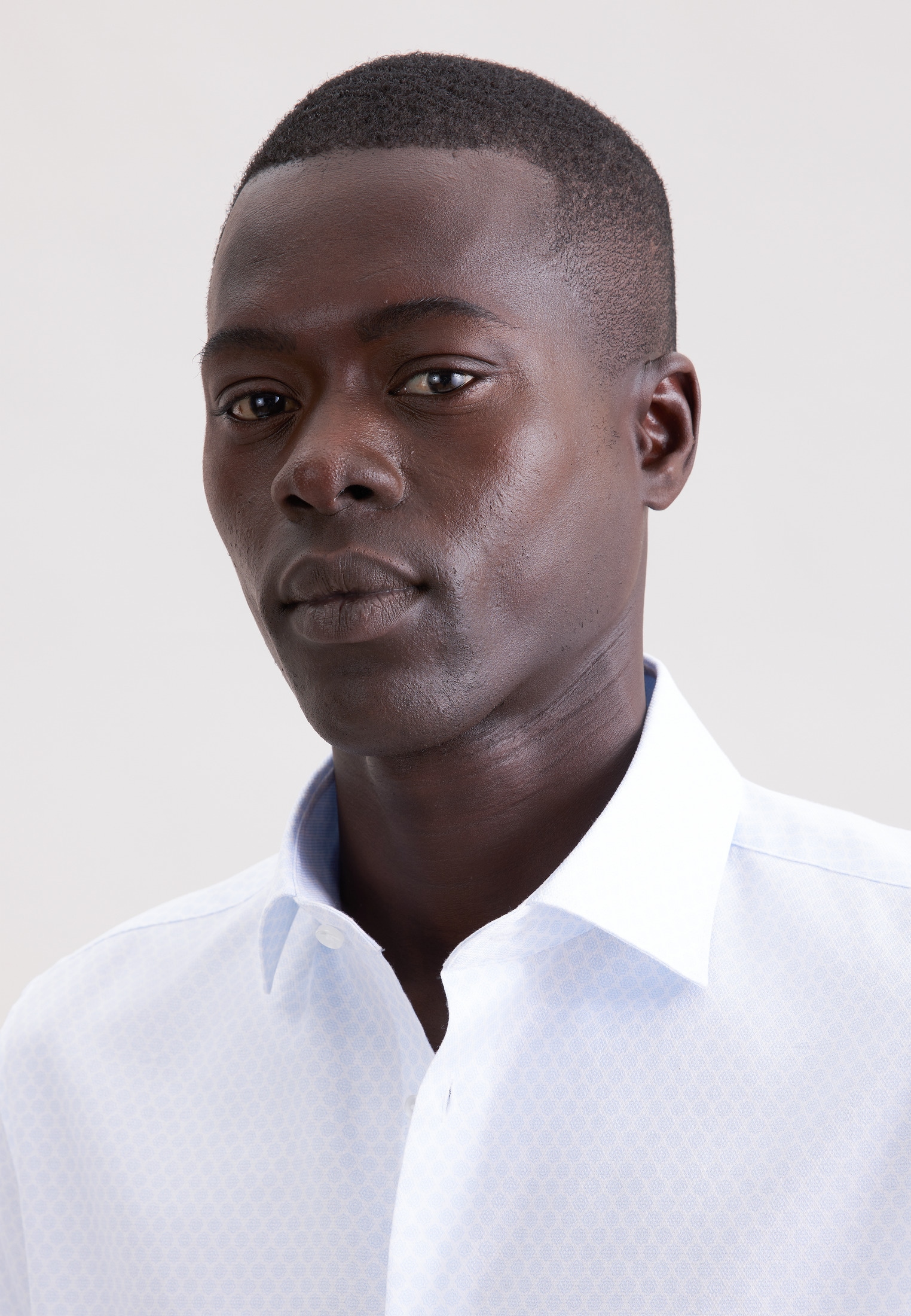 seidensticker Businesshemd »Schwarze Rose« Shaped 1/2 Kentkragen Druck