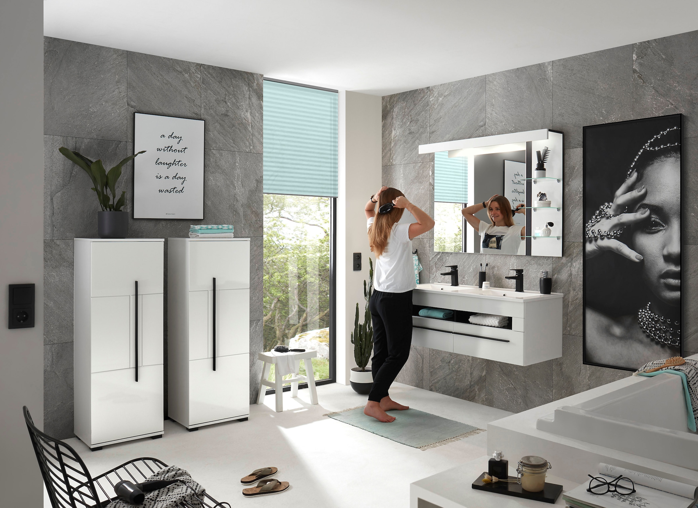 INOSIGN Midischrank »Cantara, Badschrank in Hochglanz Weiß, Schrank im modernen Design«, mit schwarzen Griffen, ausreichend Stauraum