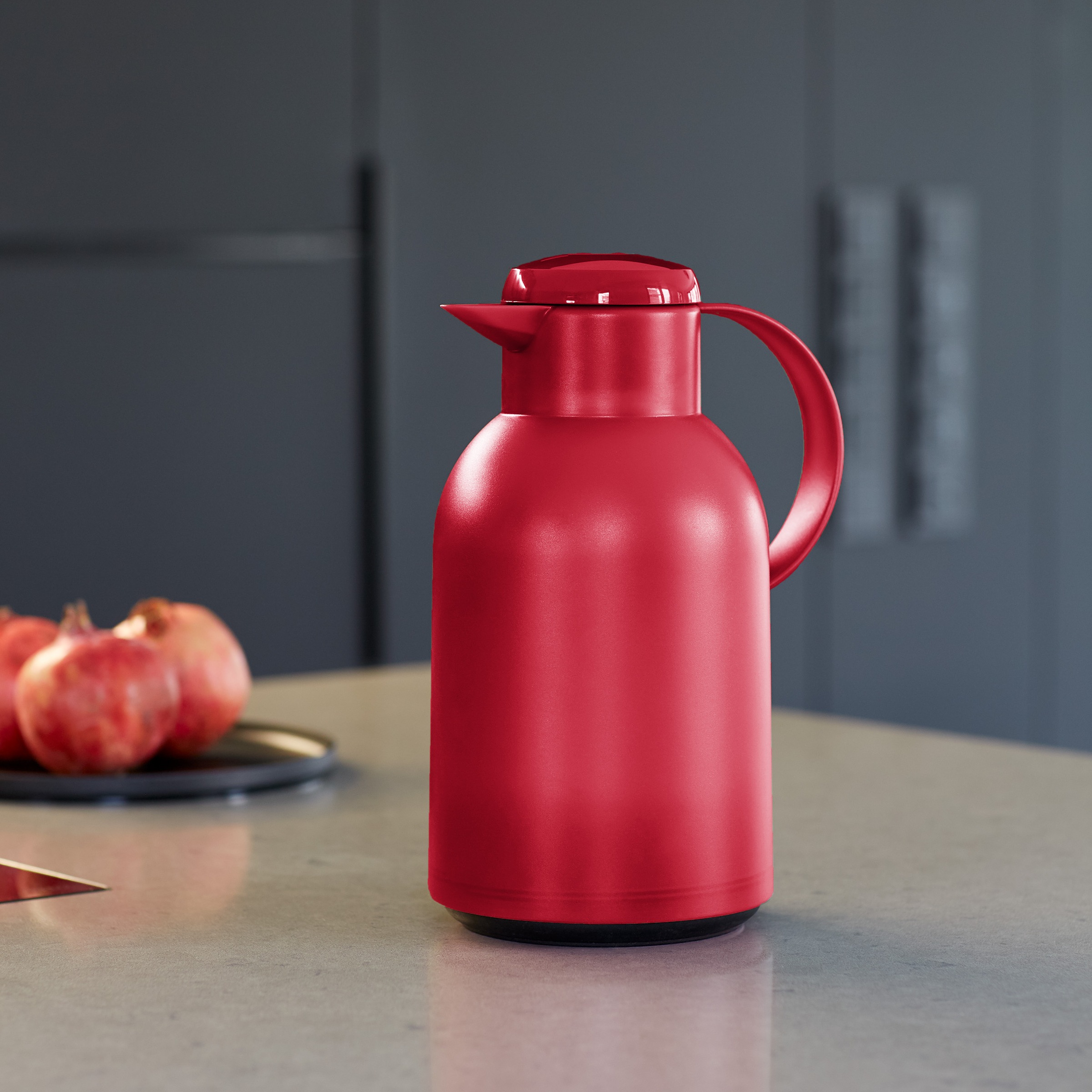 Emsa Isolierkanne »Samba«, 1,5 l, XXL-Modell, zeitloses Design, einfacher K günstig online kaufen