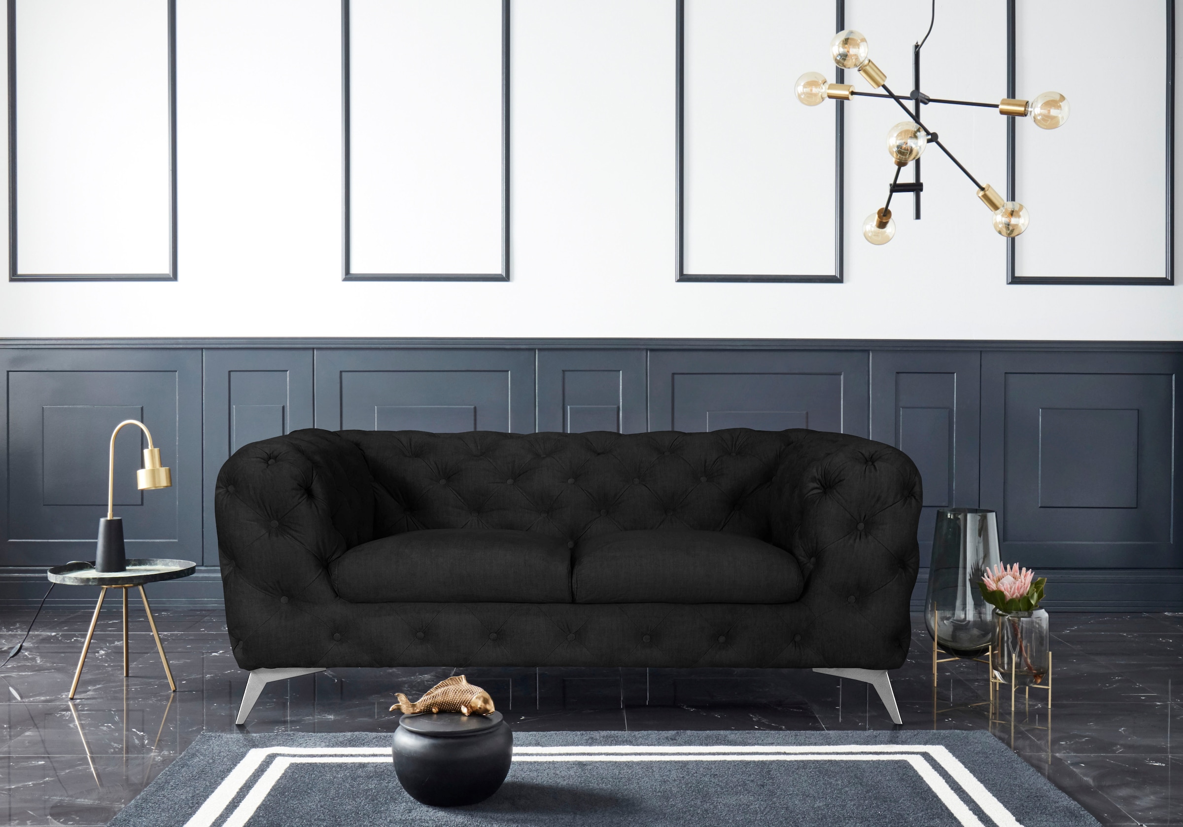 Leonique Chesterfield-Sofa »Glynis«, aufwändige Knopfheftung, moderne Chesterfield Optik, Fußfarbe wählbar
