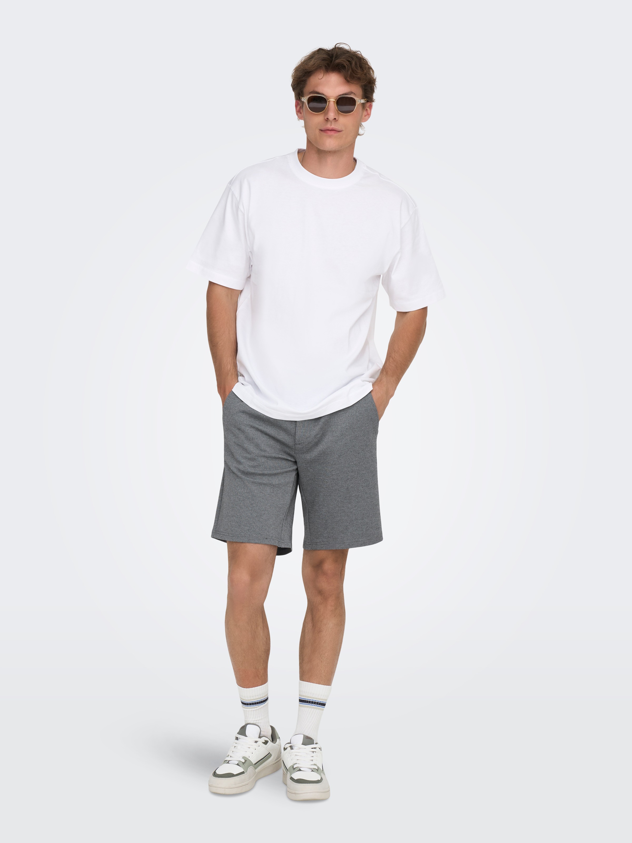 12. Bild von ONLY & SONS Chinoshorts »MARK SHORTS«