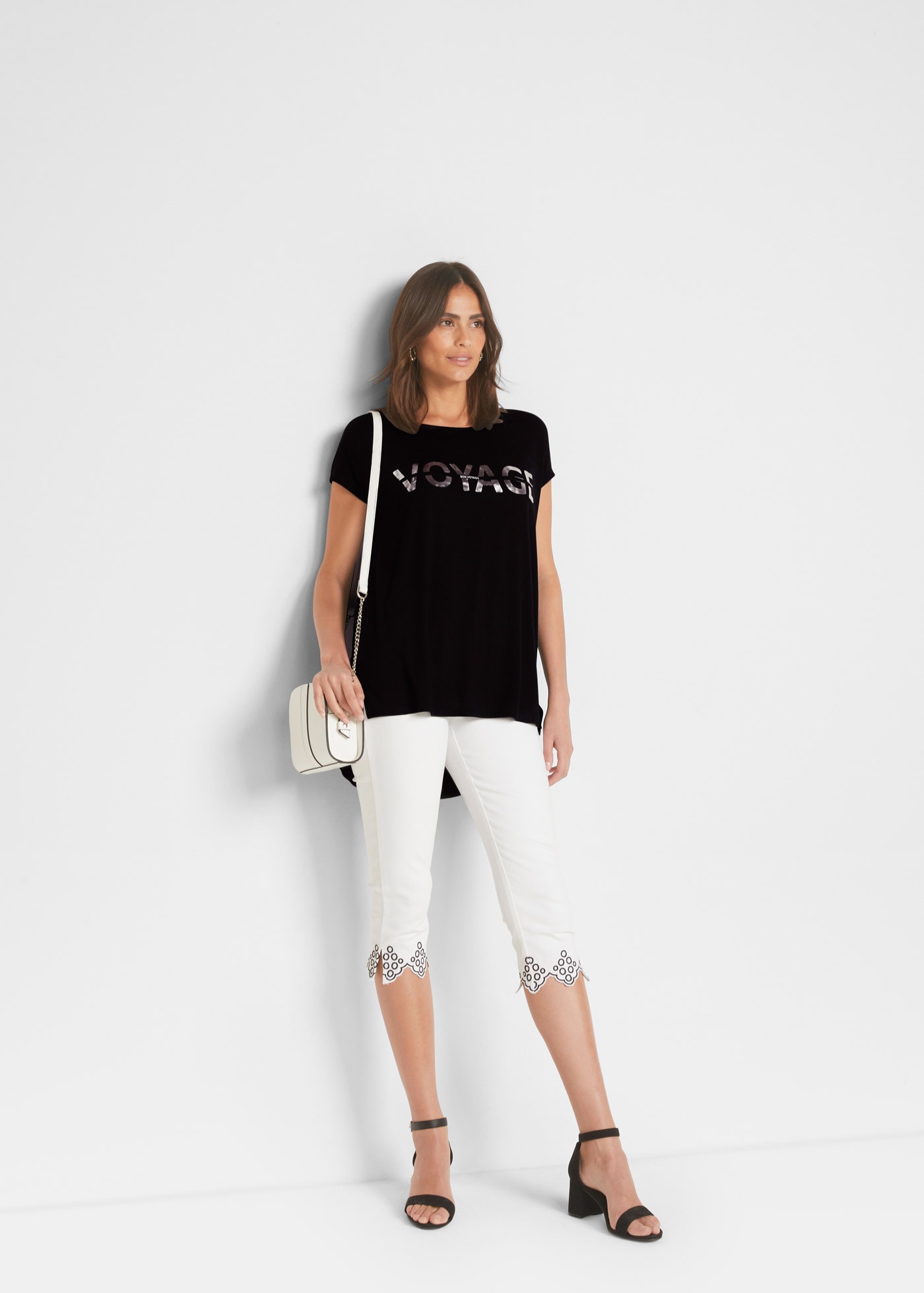 bonprix Longshirt lässiger Schnitt, Kurzarm, mit Metallic-Druck