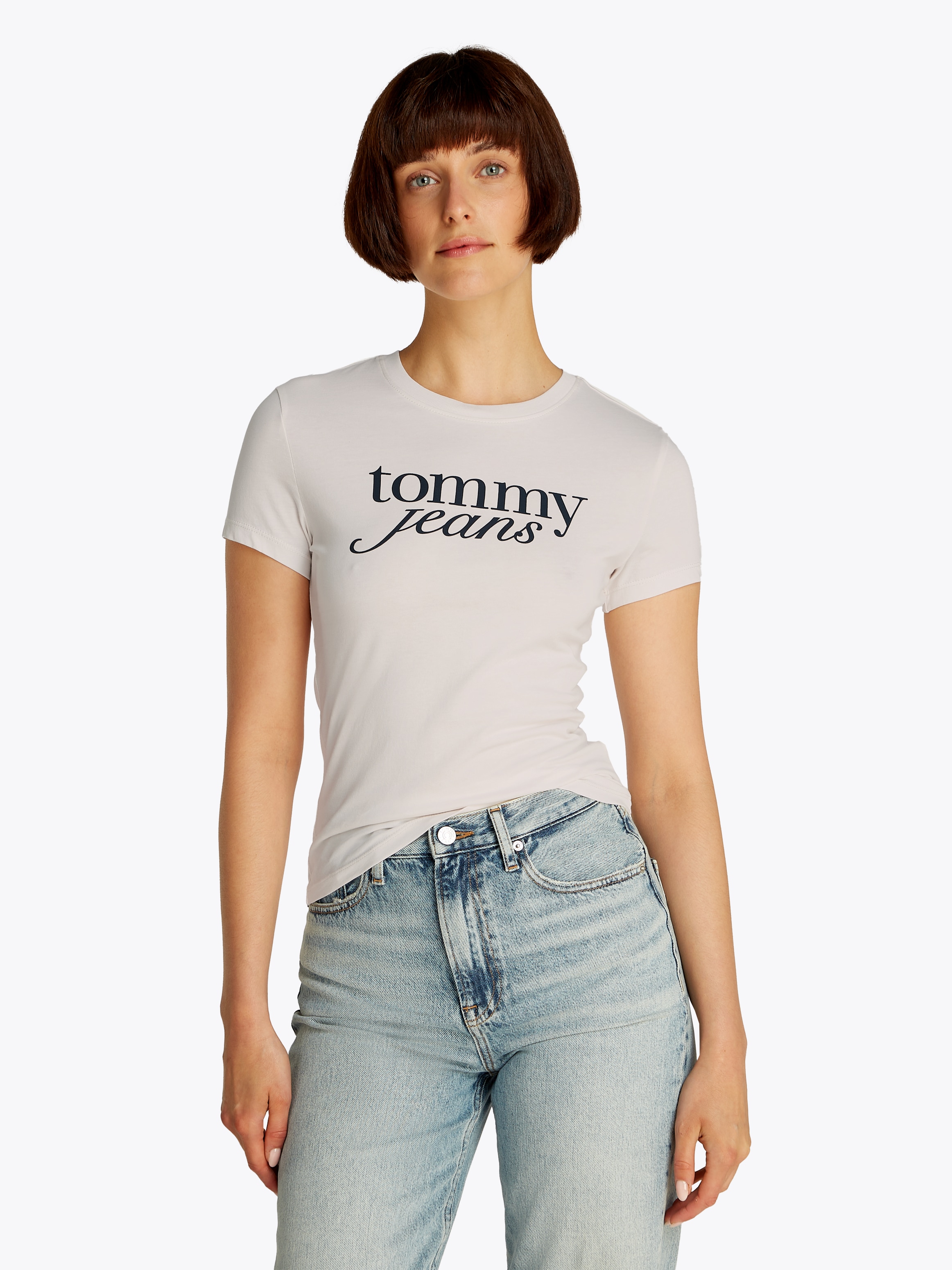 Tommy Jeans T-Shirt, mit Logodruck auf der Brust