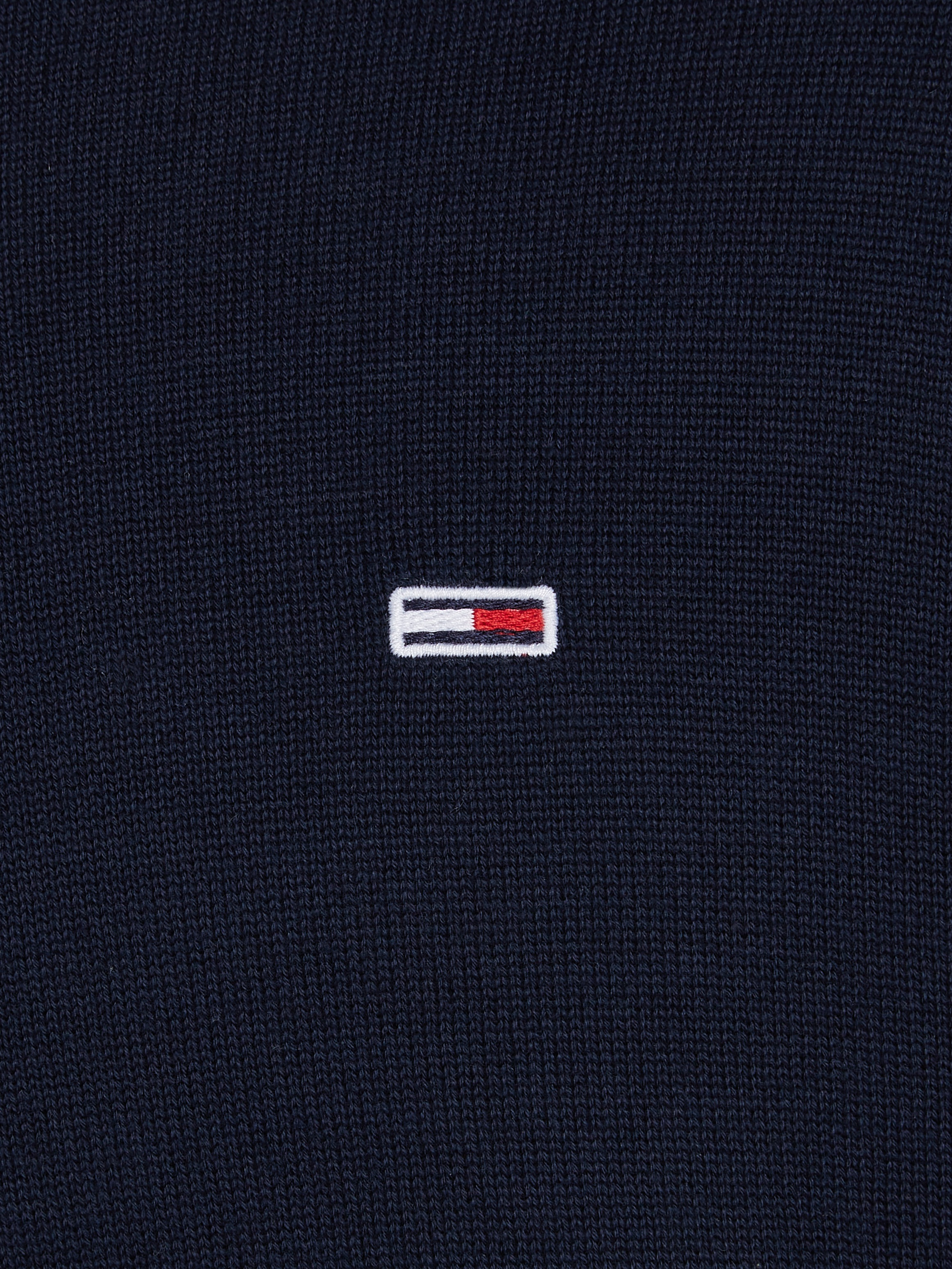 Tommy Jeans Rundhalspullover »TJM SLIM ESSENTIAL LIGHT SWEATER«, mit Flag-Patch