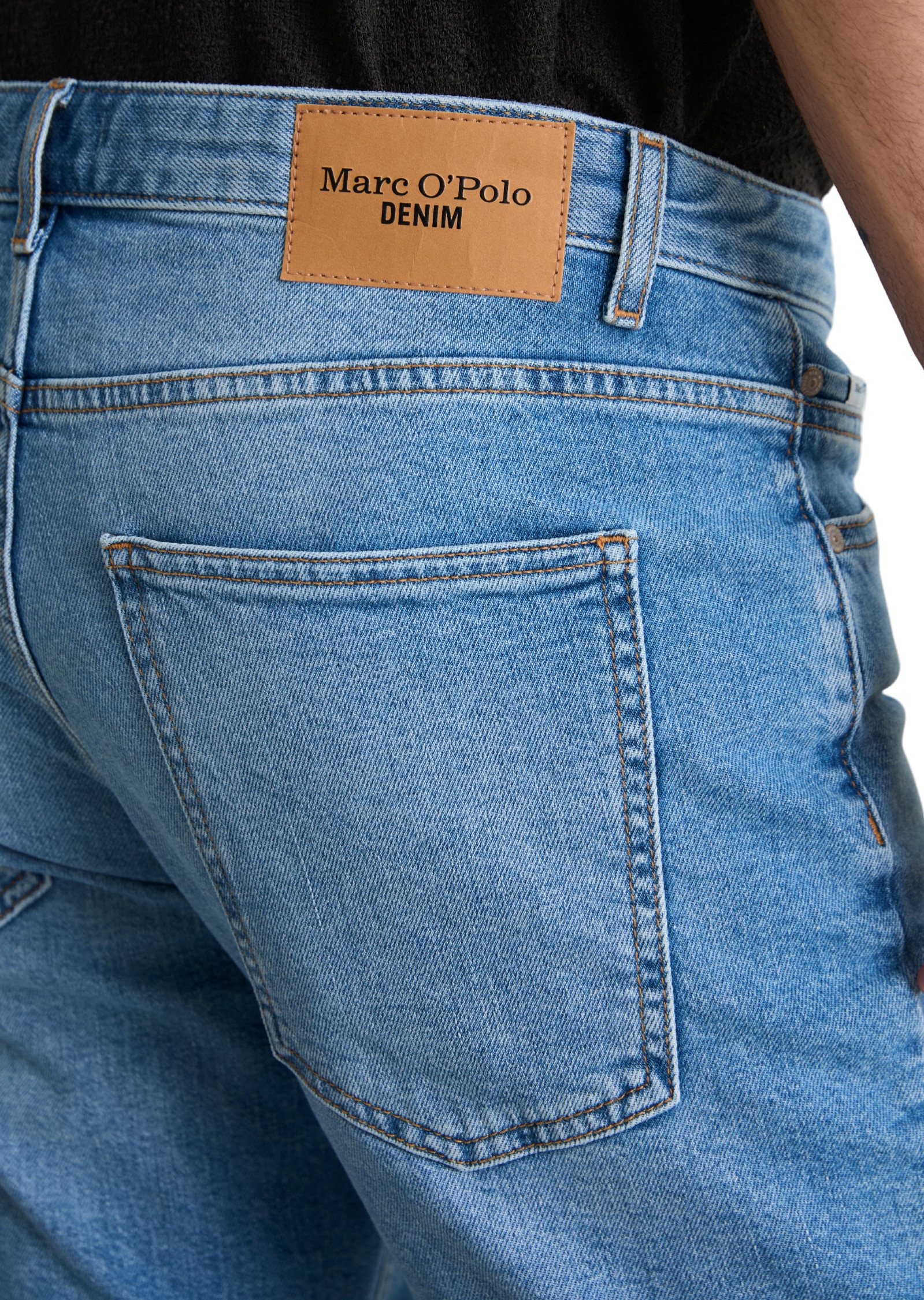 Marc O'Polo DENIM Jeansshorts »Model Mats tapered fit aus Bio-Baumwoll-Mix«